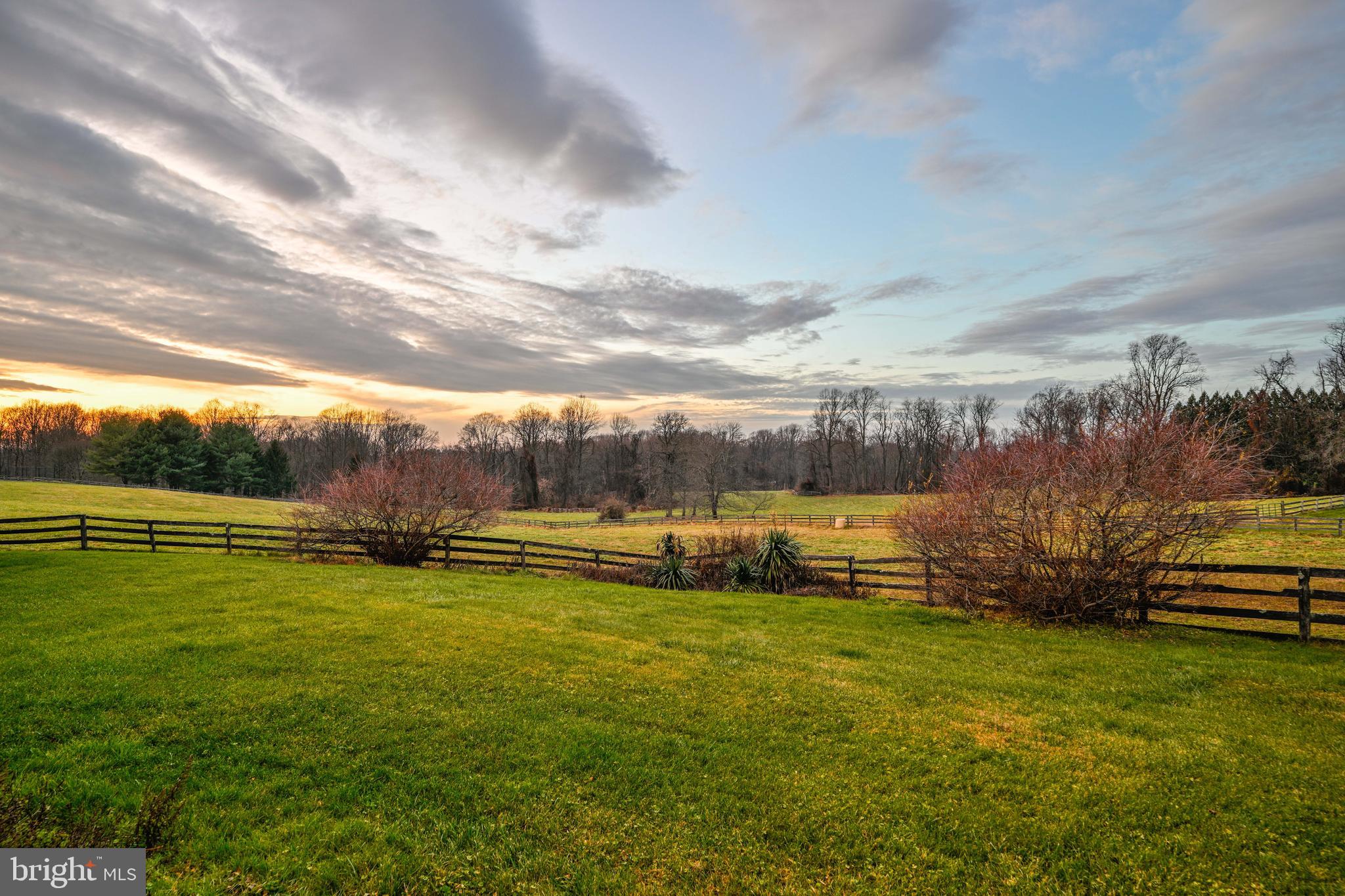 BROOKFIELD - Farm