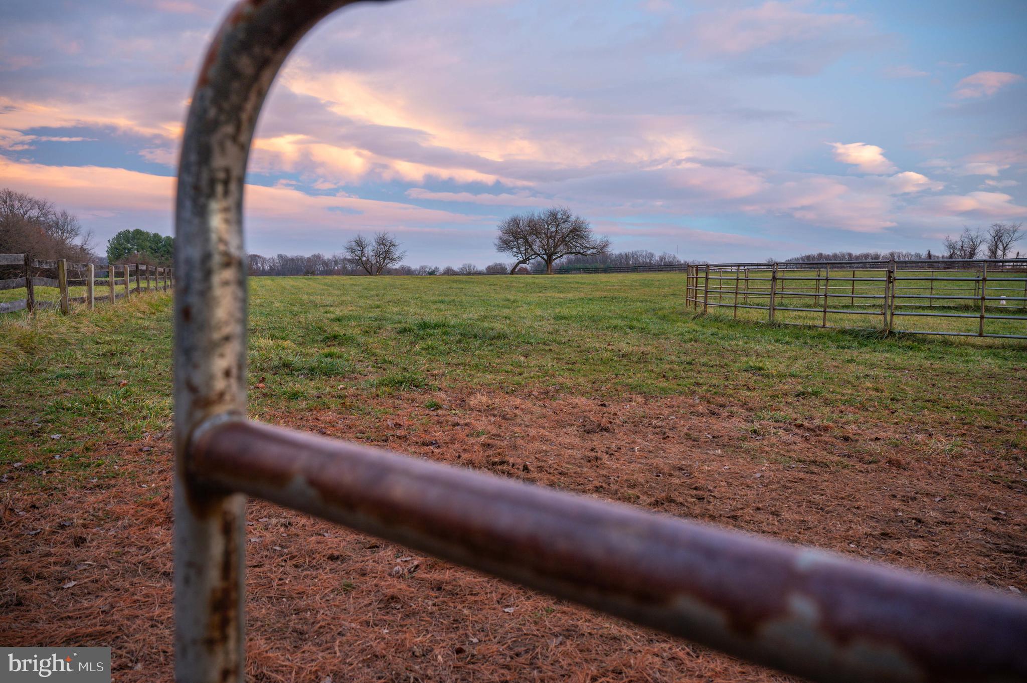 BROOKFIELD - Farm