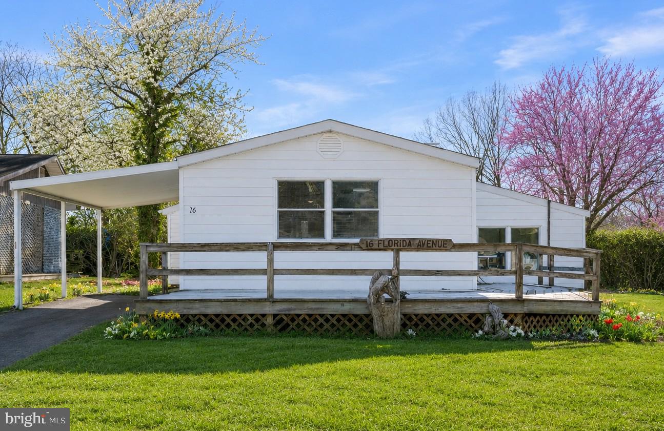 CRYSTAL BEACH MANOR - Residential