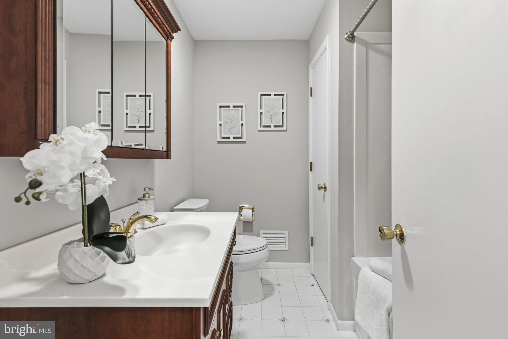 WOODCREST - Residential