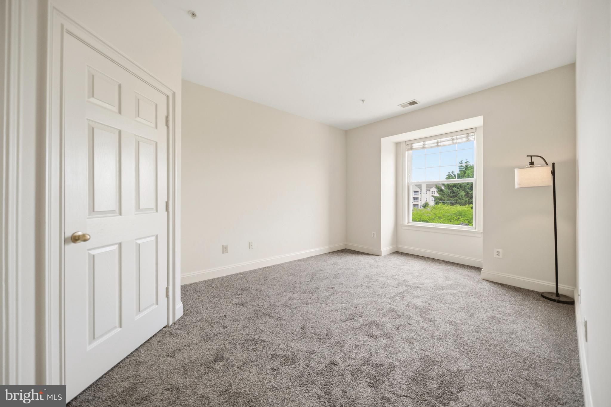 WINDSOR COMMONS - Residential
