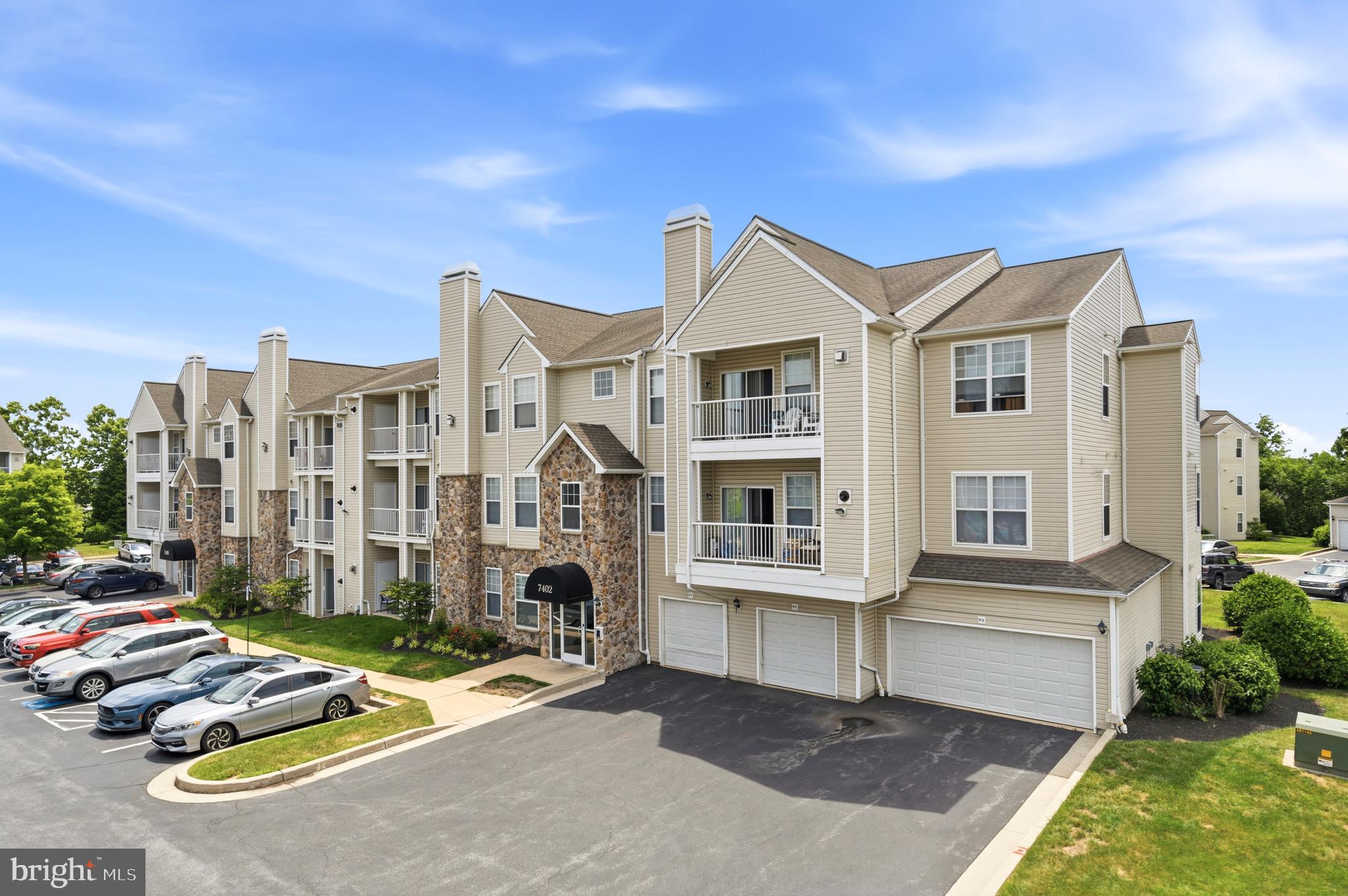 WINDSOR COMMONS - Residential