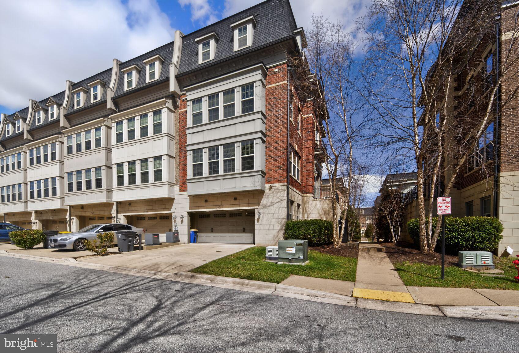 POTOMAC OVERLOOK CONDO - Residential