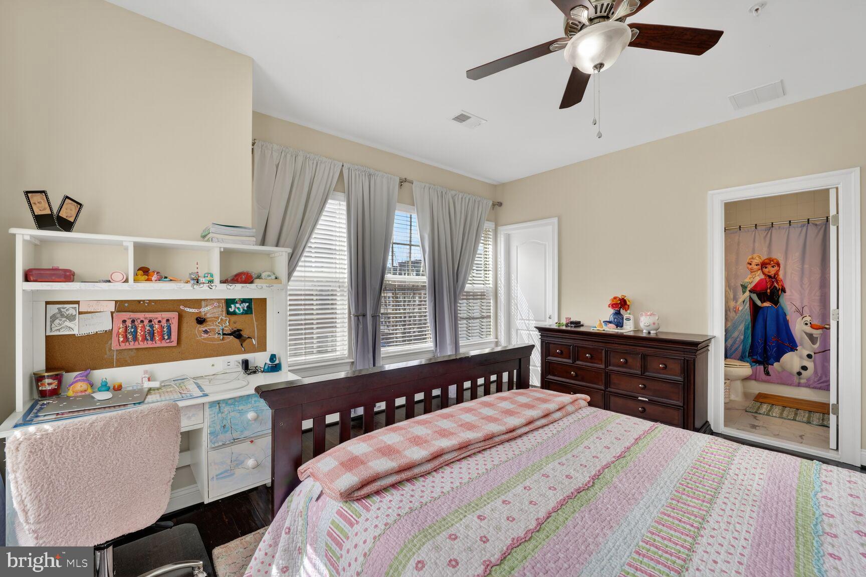 POTOMAC OVERLOOK CONDO - Residential