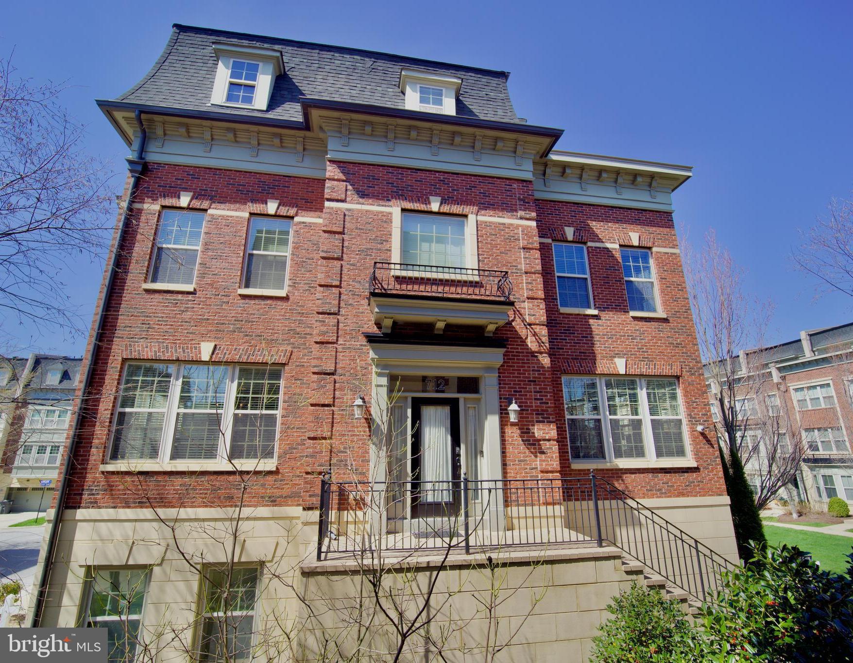 POTOMAC OVERLOOK CONDO - Residential