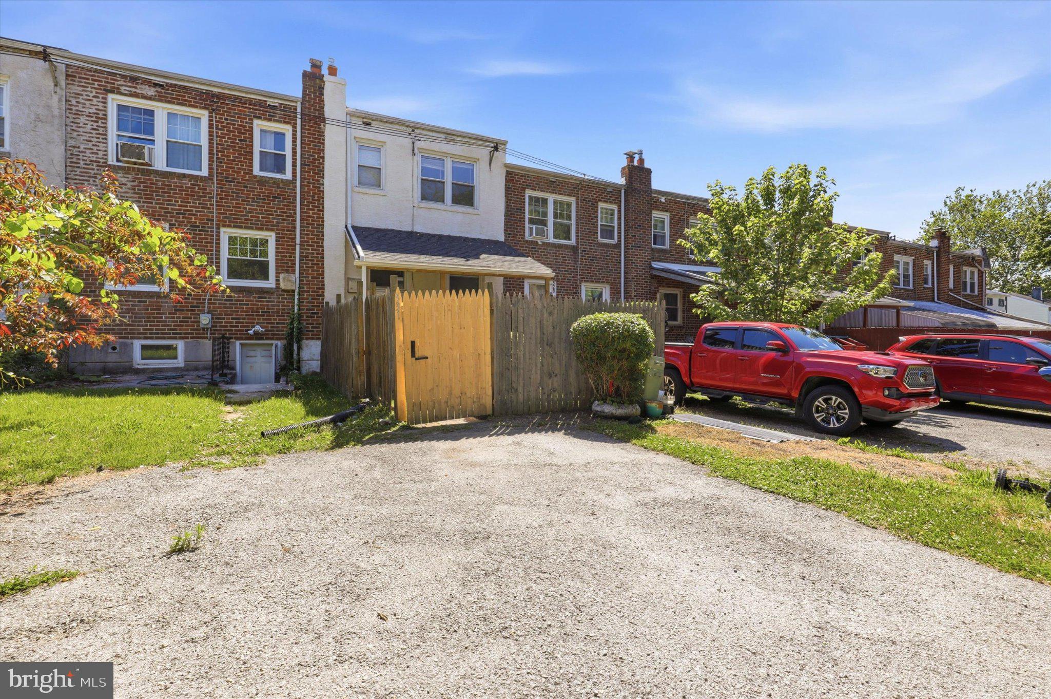 NORRISTOWN - Residential