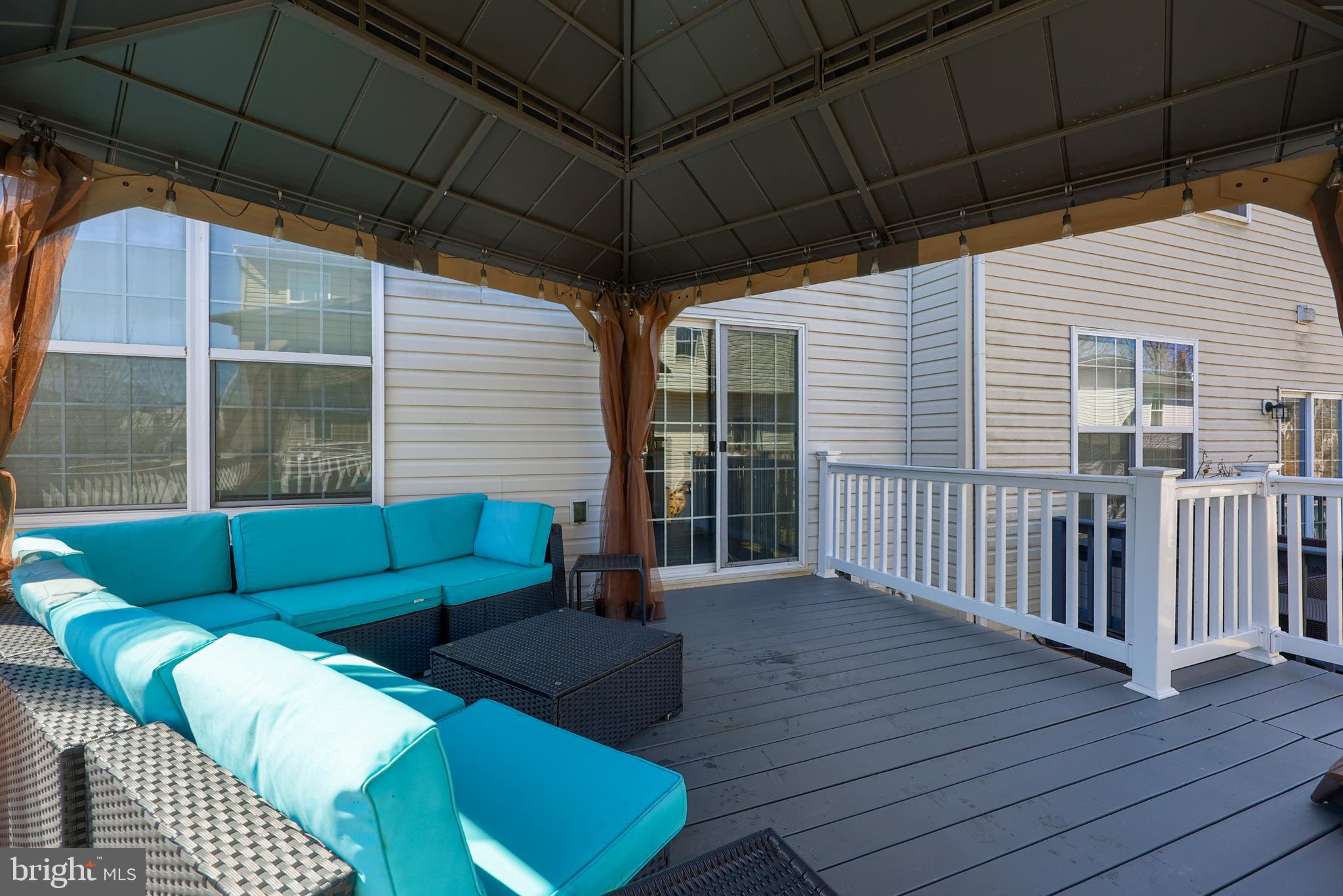 IRON BRIDGE LANDING - Residential