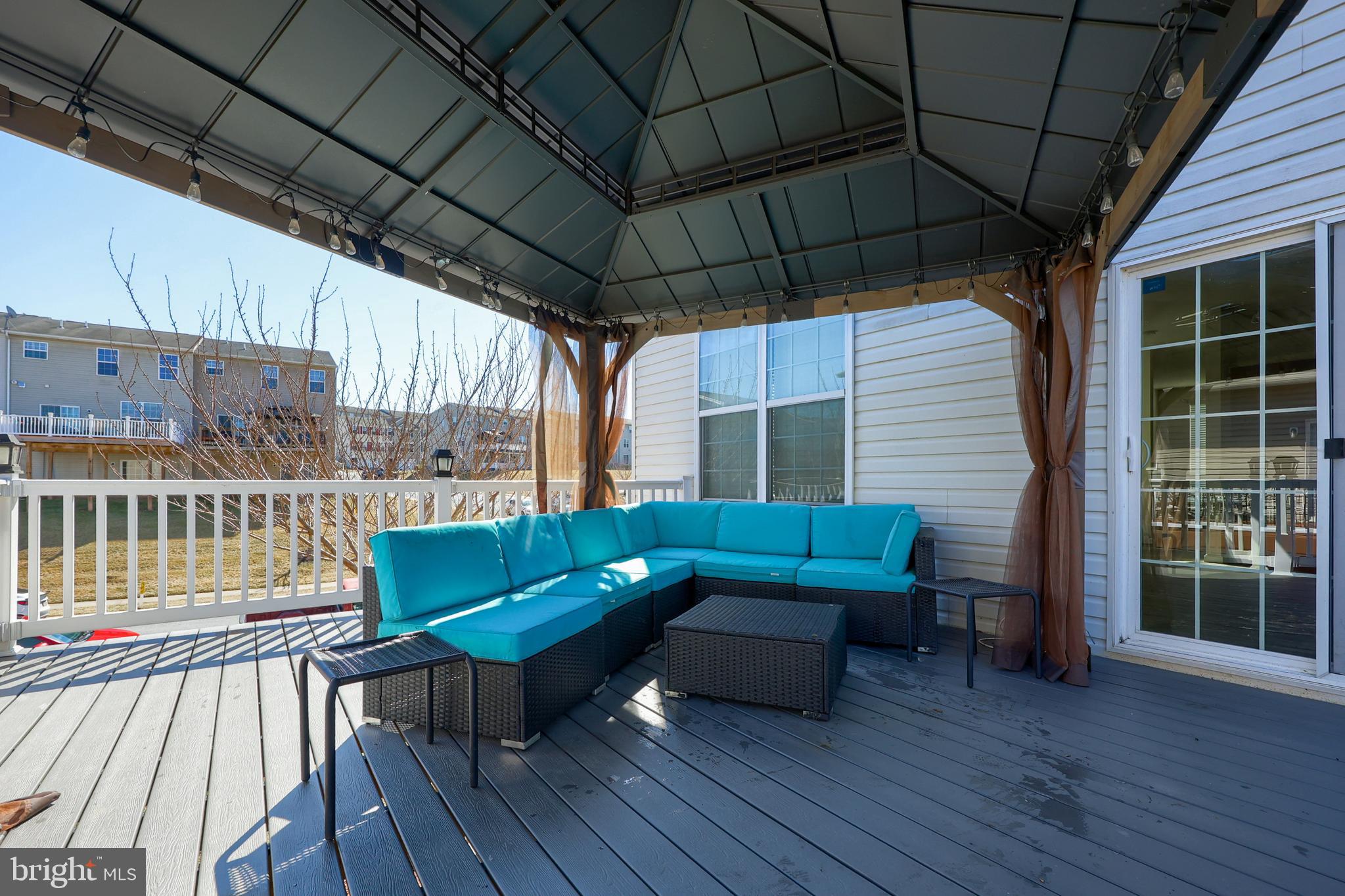 IRON BRIDGE LANDING - Residential