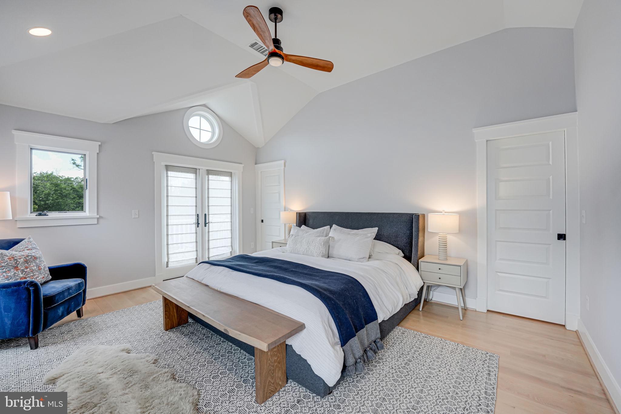 ROSEMONT PARK - Residential