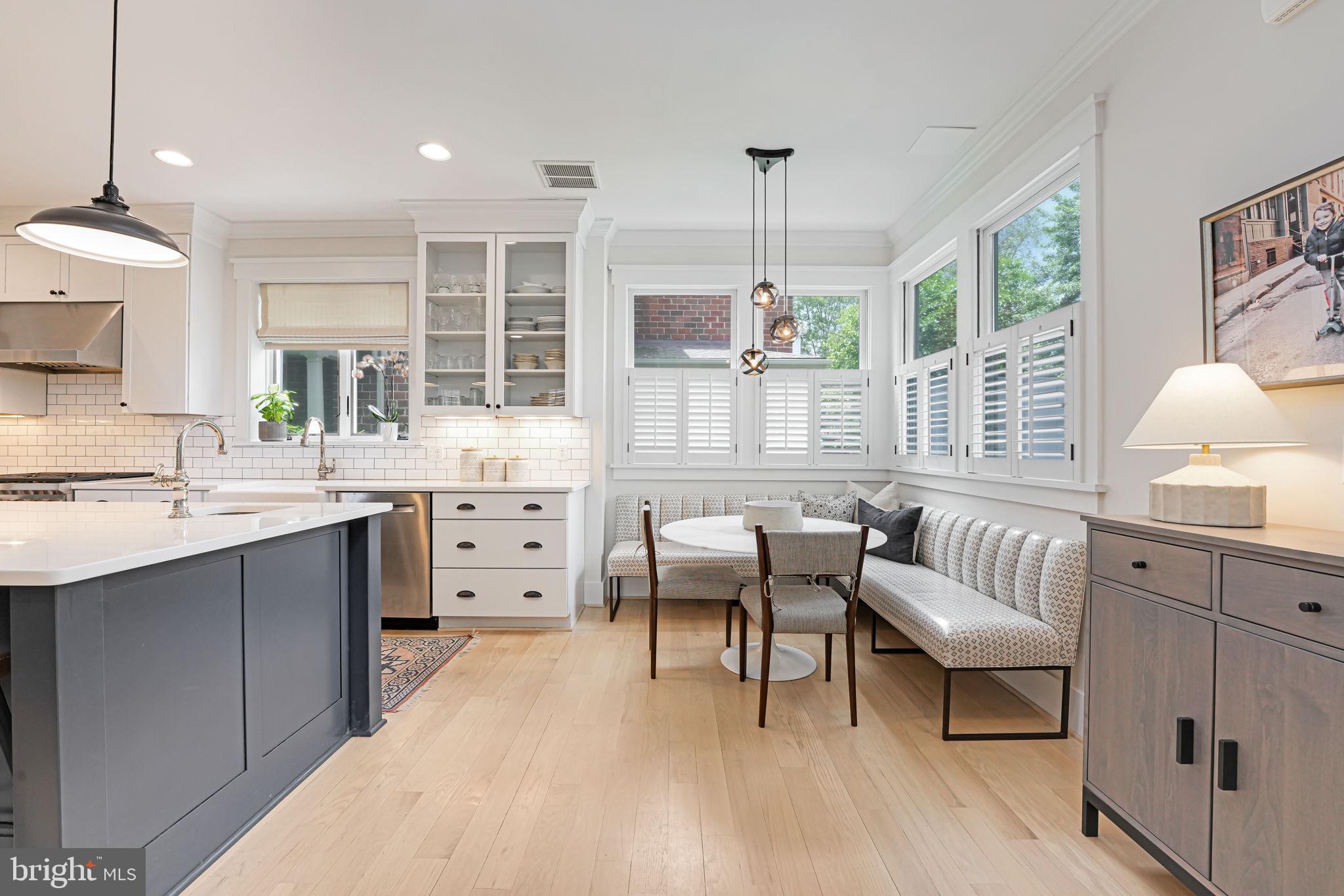 ROSEMONT PARK - Residential