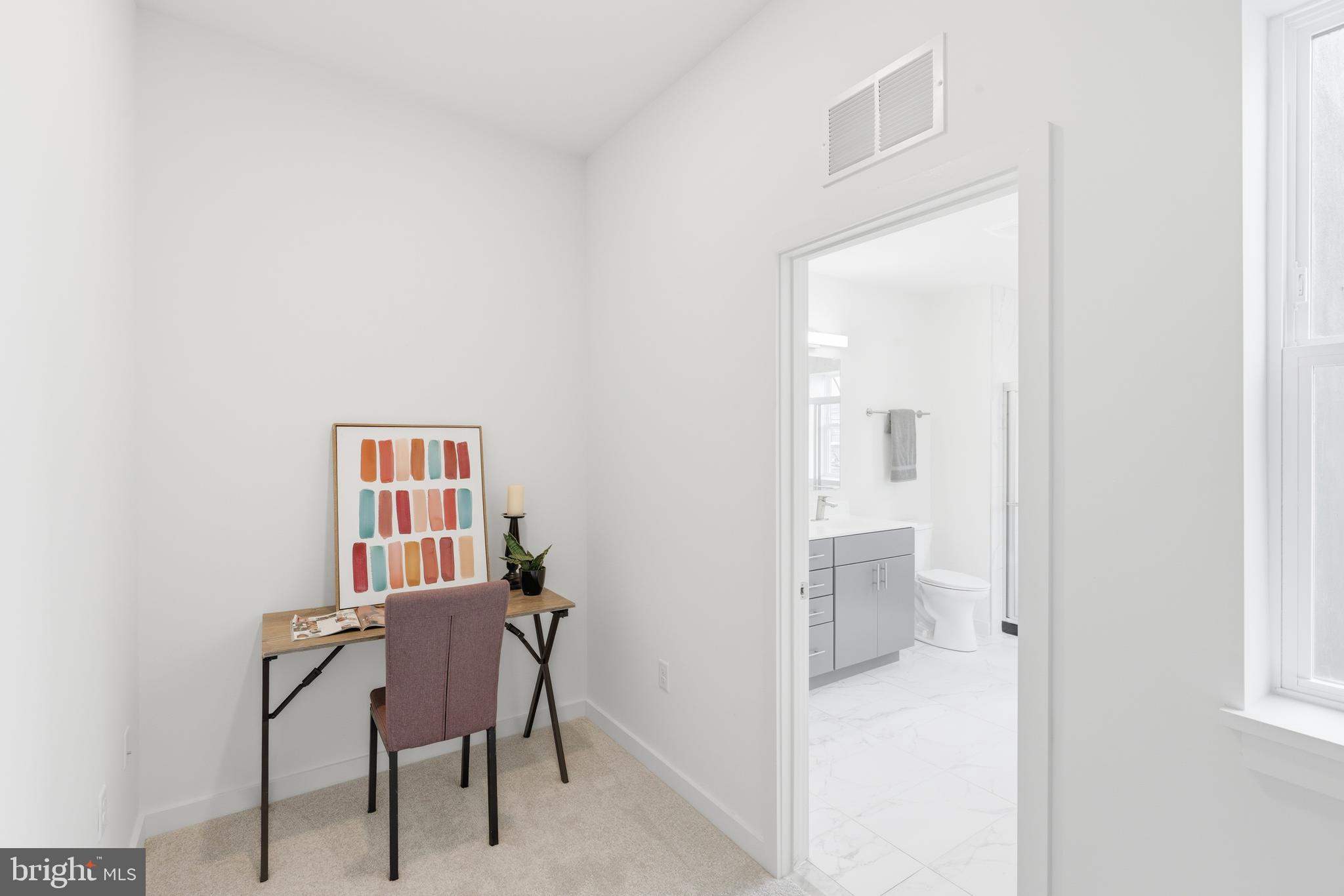 JOHNSTON SQUARE - Residential