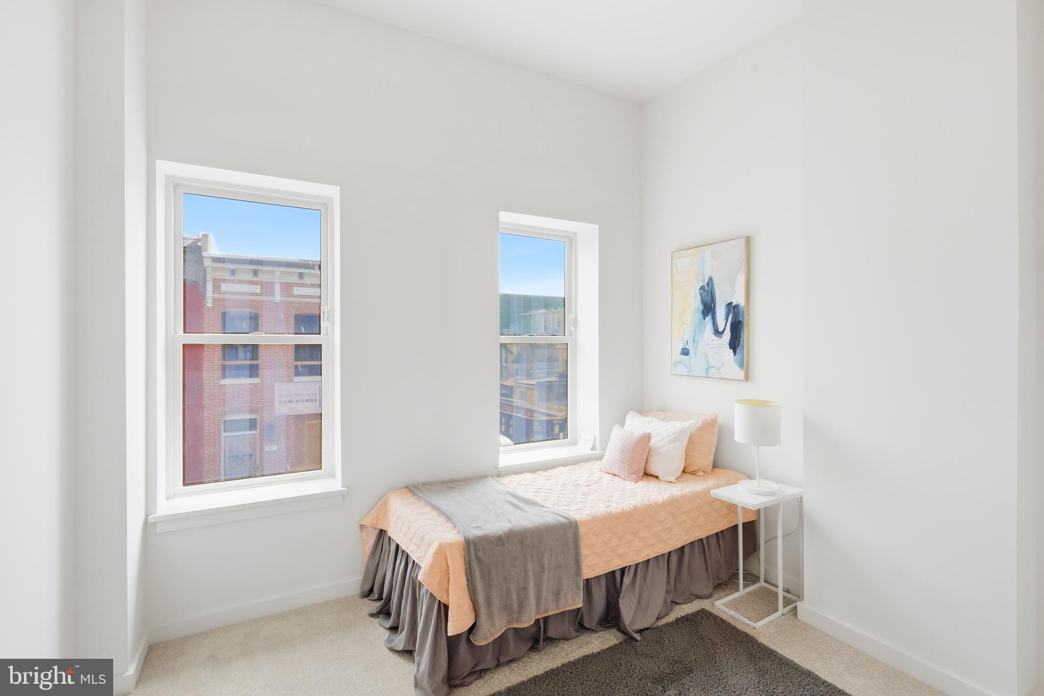 JOHNSTON SQUARE - Residential