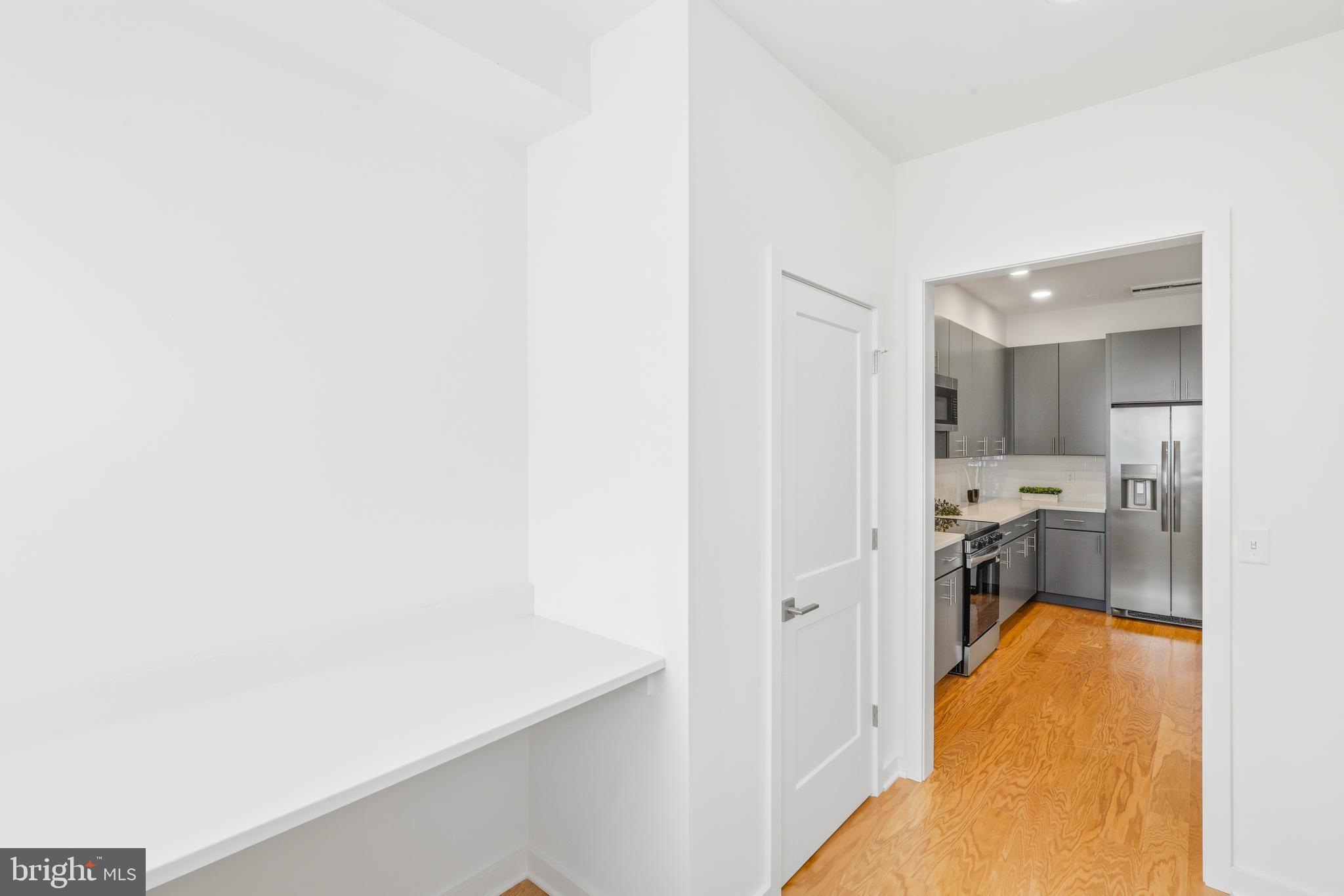 JOHNSTON SQUARE - Residential