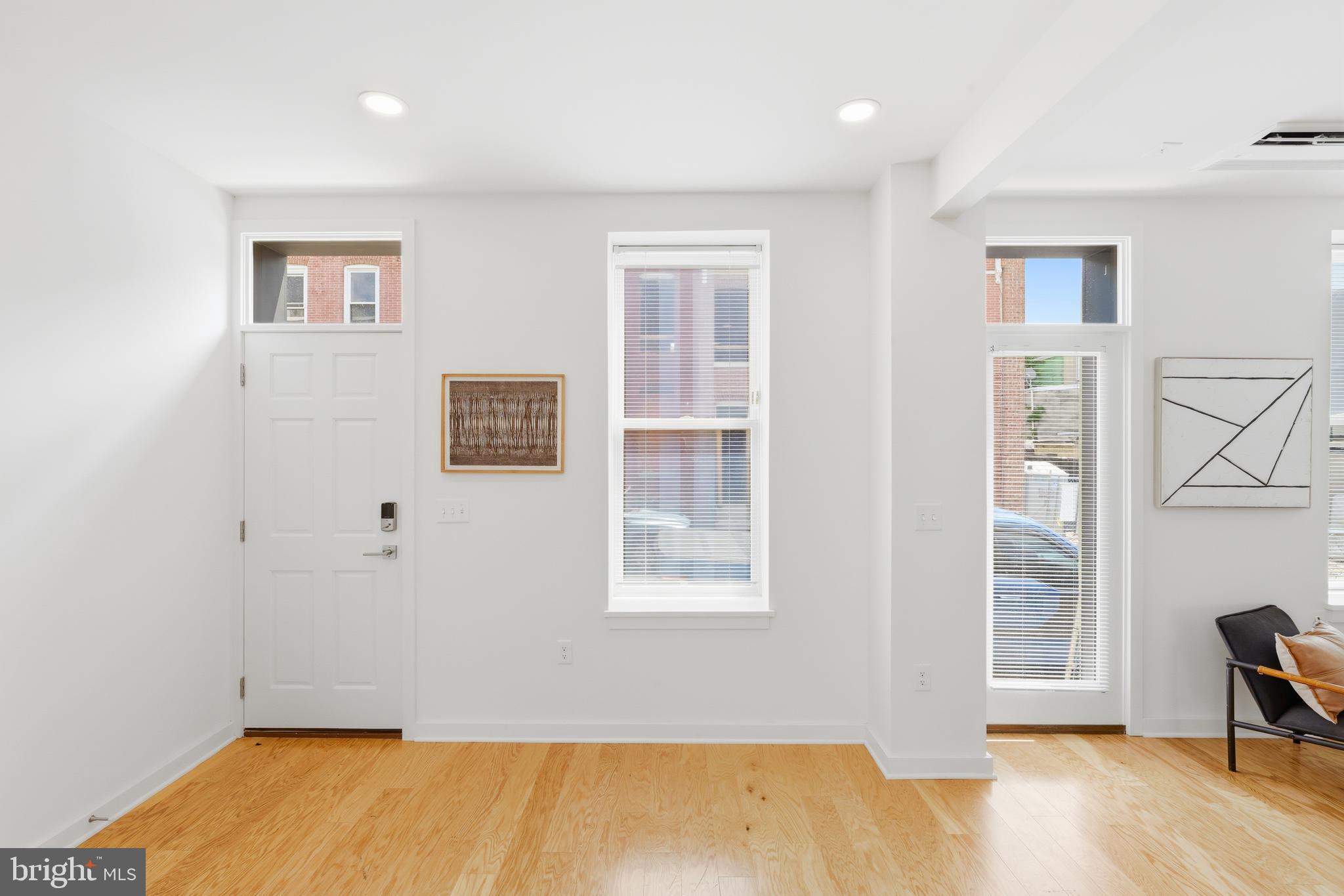 JOHNSTON SQUARE - Residential