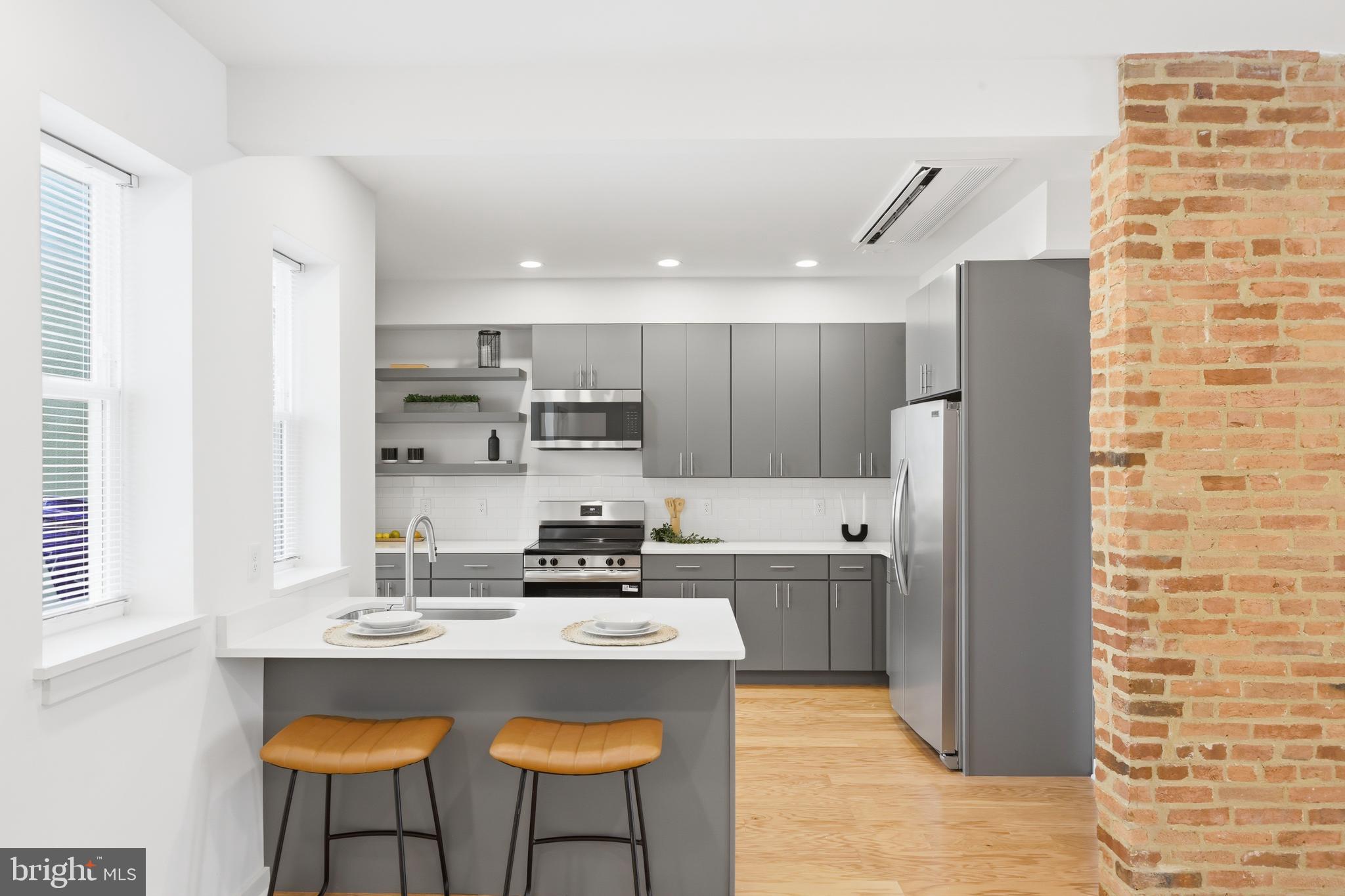 JOHNSTON SQUARE - Residential