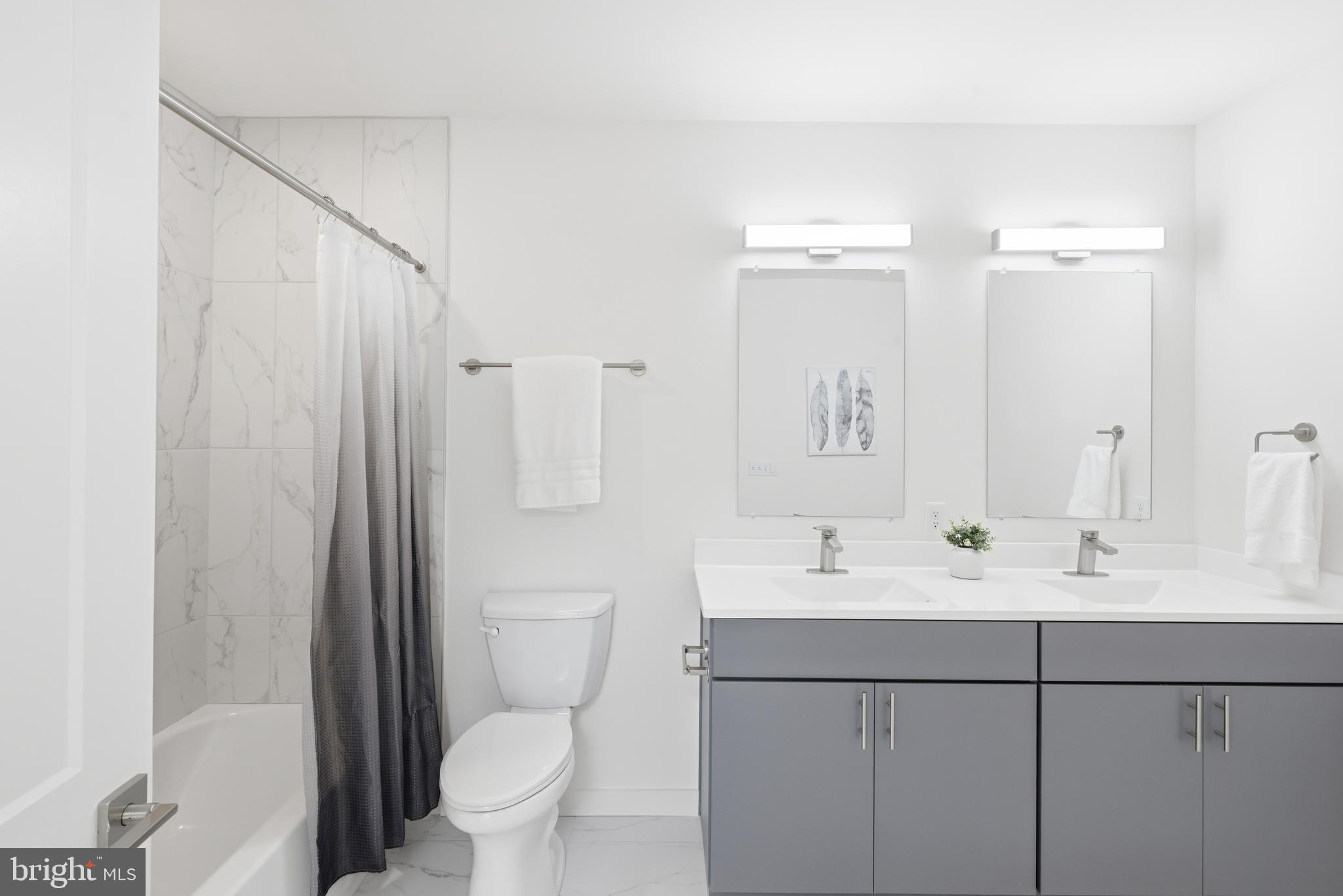 JOHNSTON SQUARE - Residential