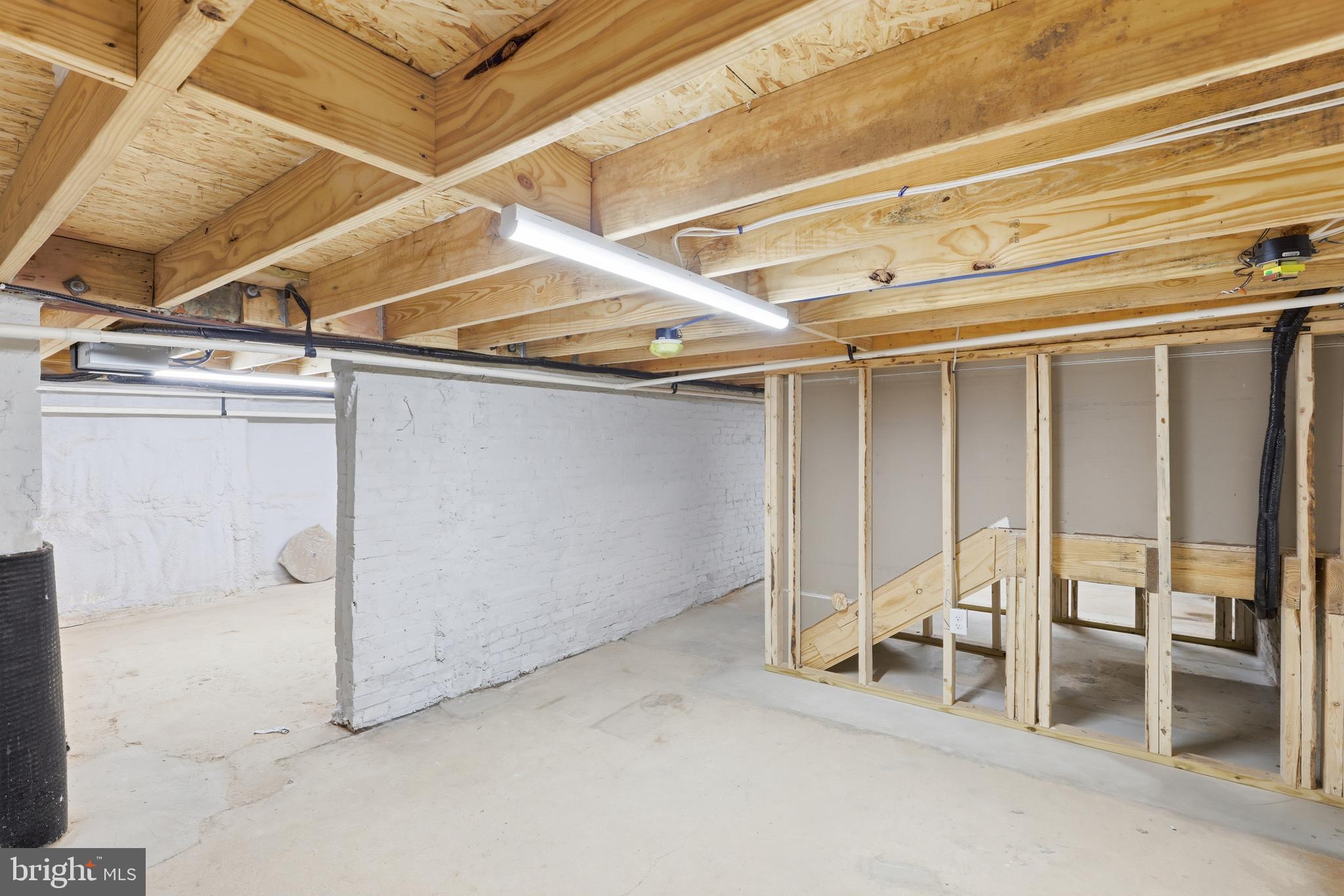 JOHNSTON SQUARE - Residential