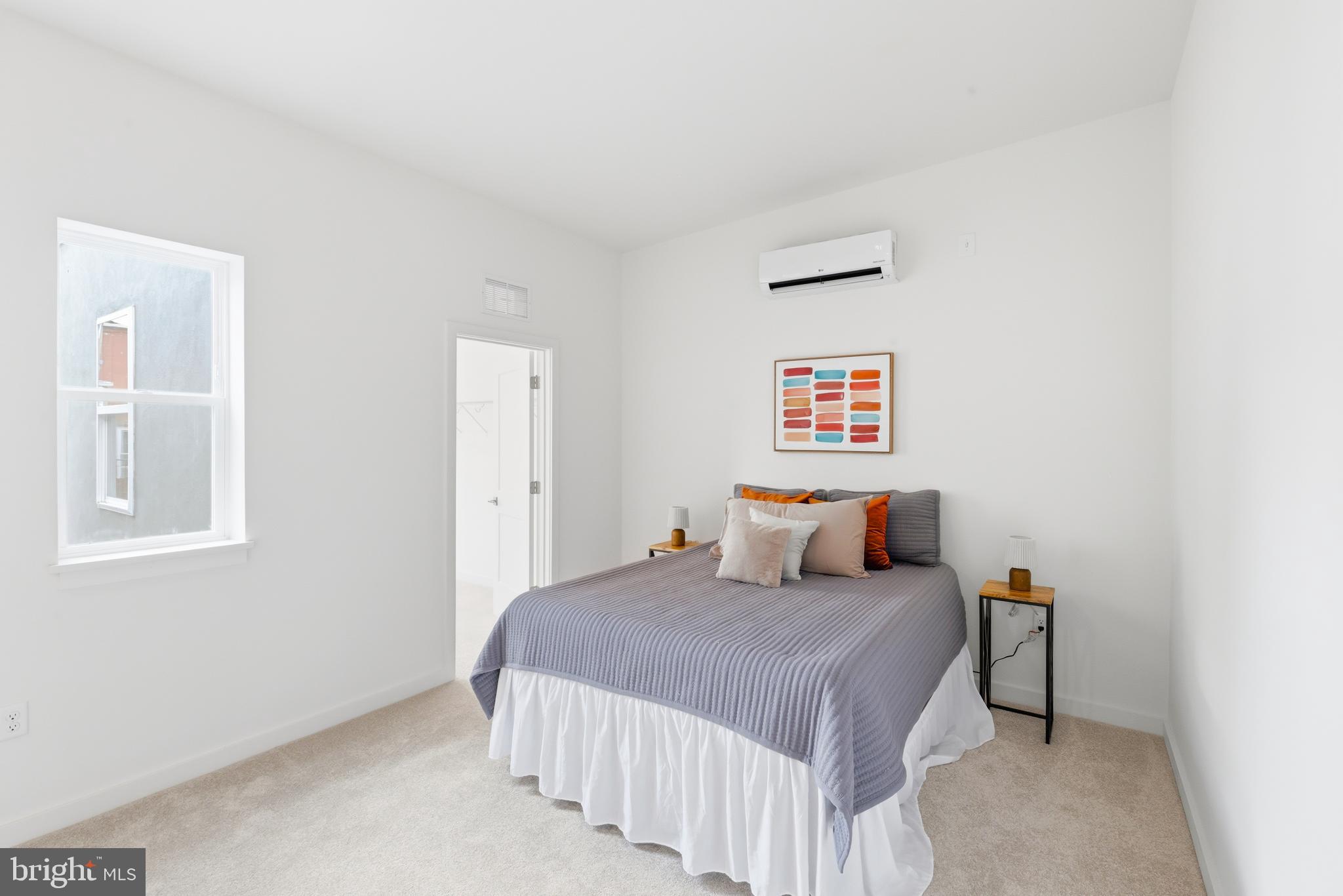 JOHNSTON SQUARE - Residential