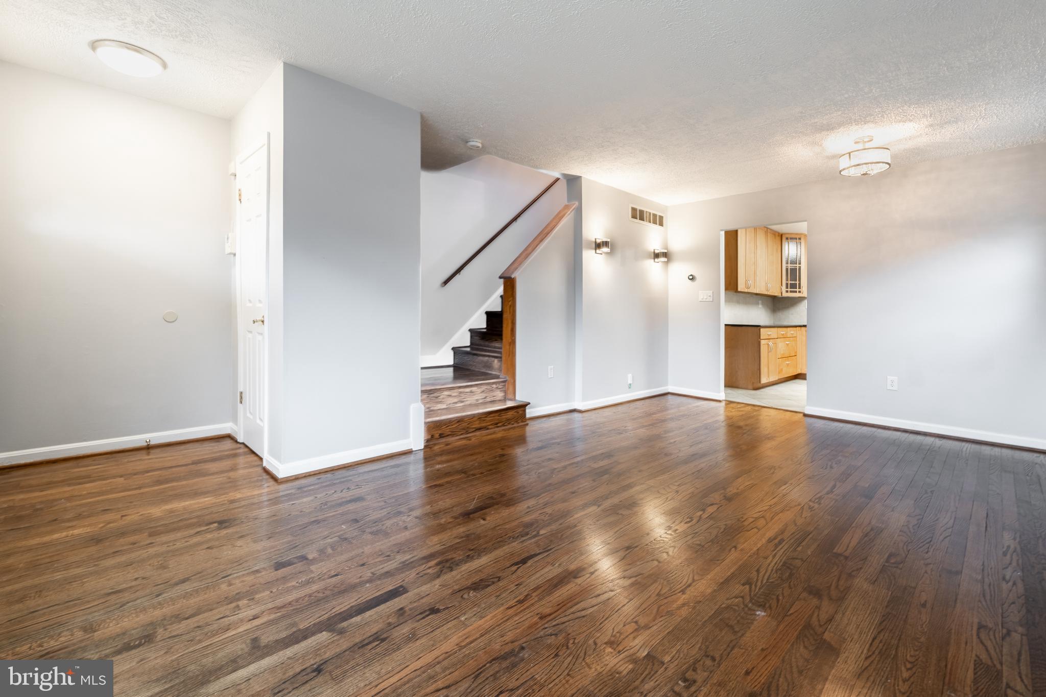 ANNALANE TERRACE - Residential Lease