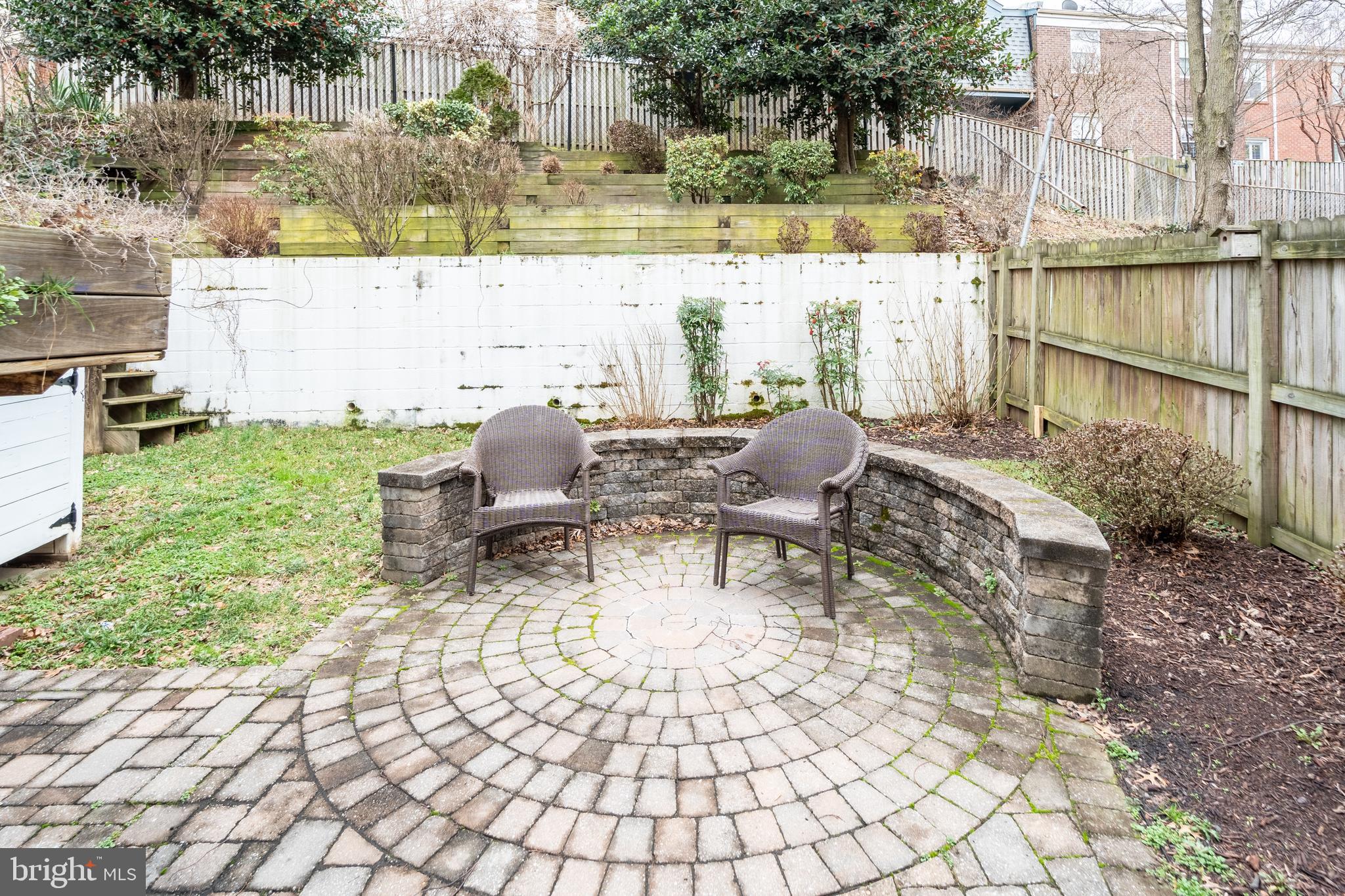 ANNALANE TERRACE - Residential Lease