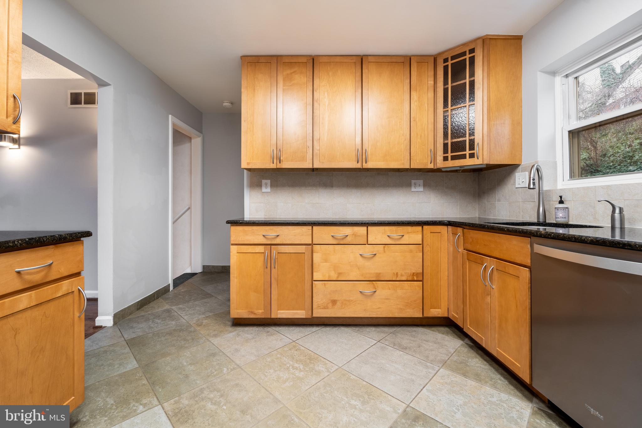 ANNALANE TERRACE - Residential Lease
