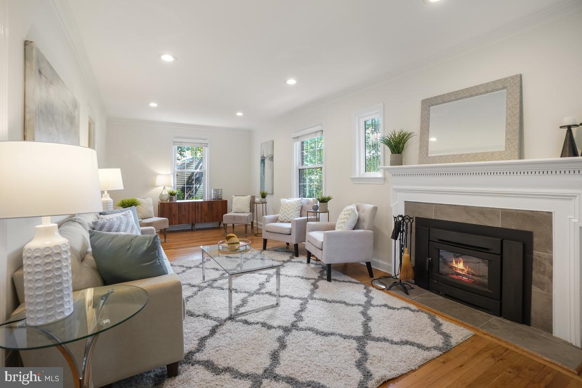 SILVER SPRING - Residential