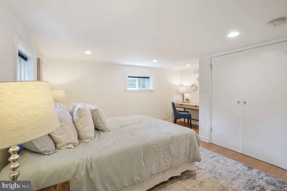 SILVER SPRING - Residential