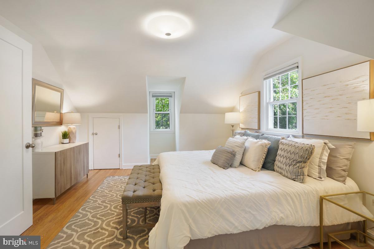 SILVER SPRING - Residential