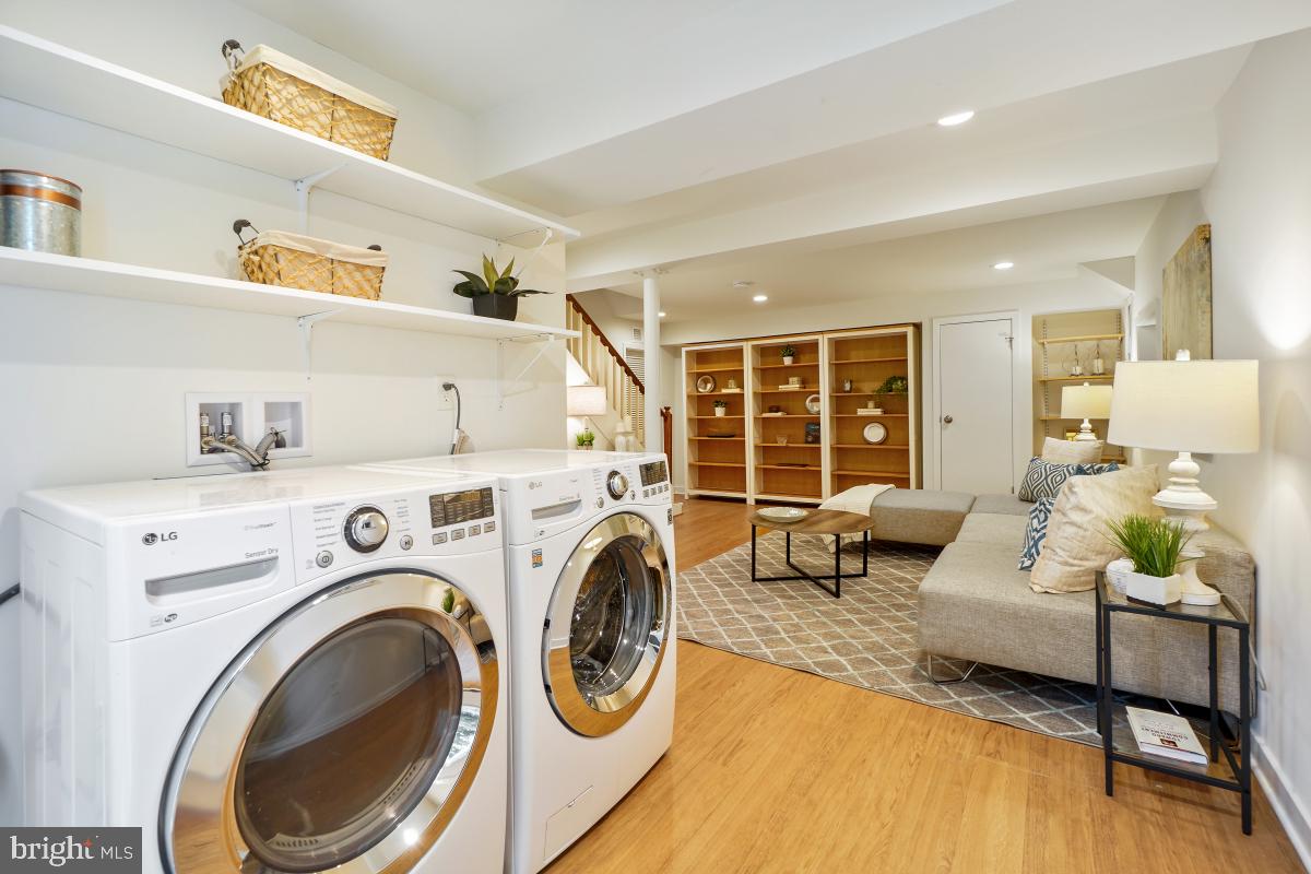 SILVER SPRING - Residential