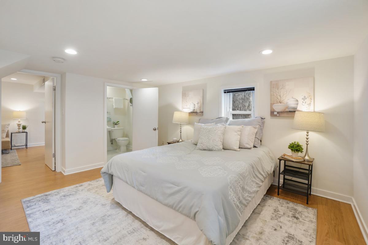 SILVER SPRING - Residential