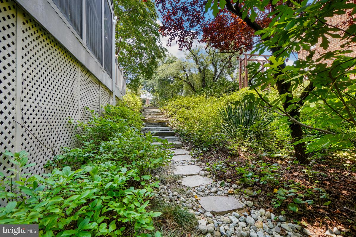 SILVER SPRING - Residential
