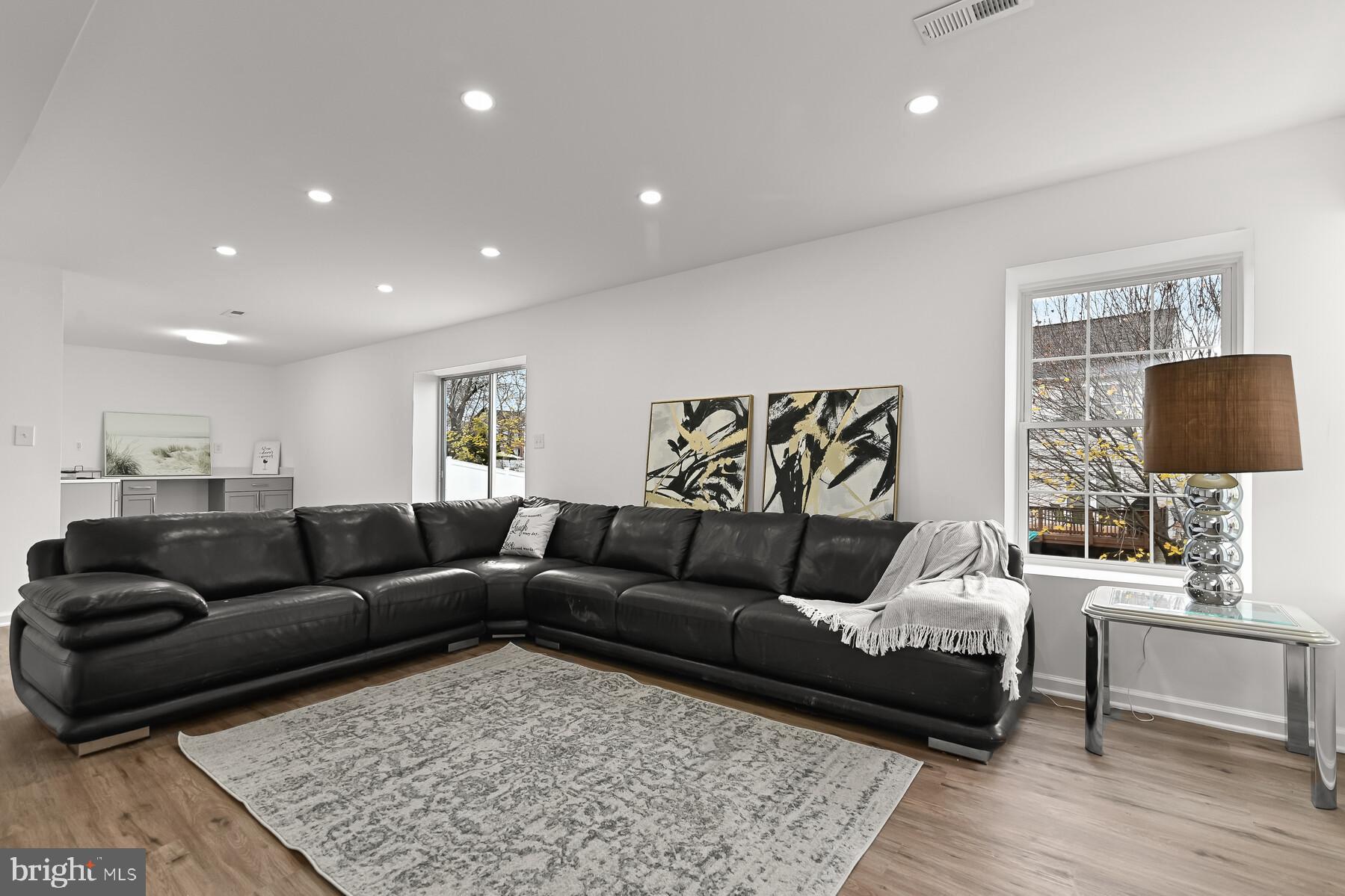 SENECA CROSSING - Residential