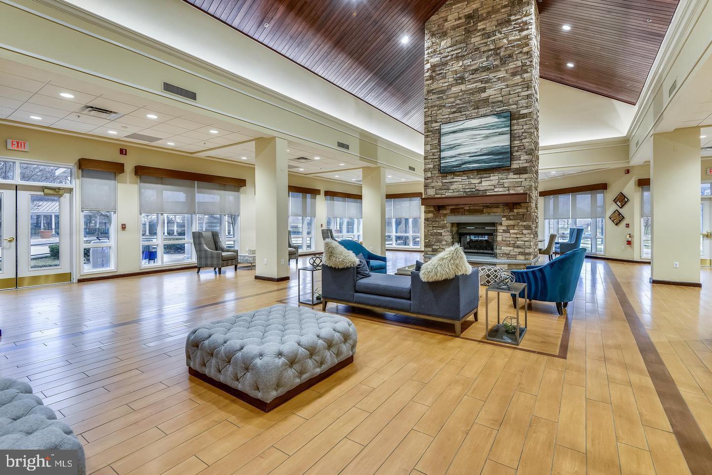 RIVERS EDGE - Residential