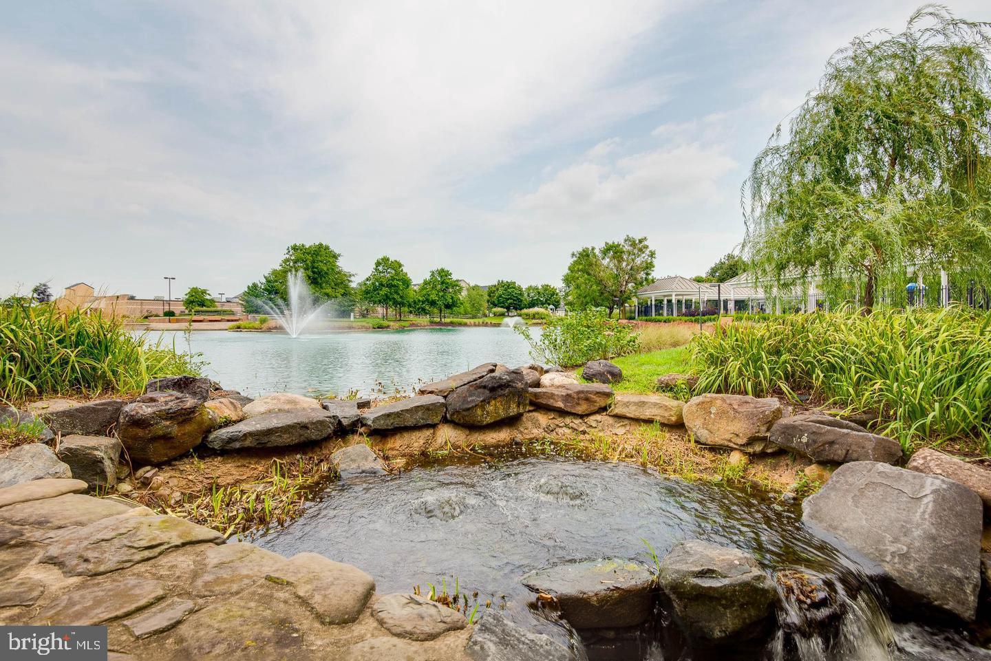 RIVERS EDGE - Residential