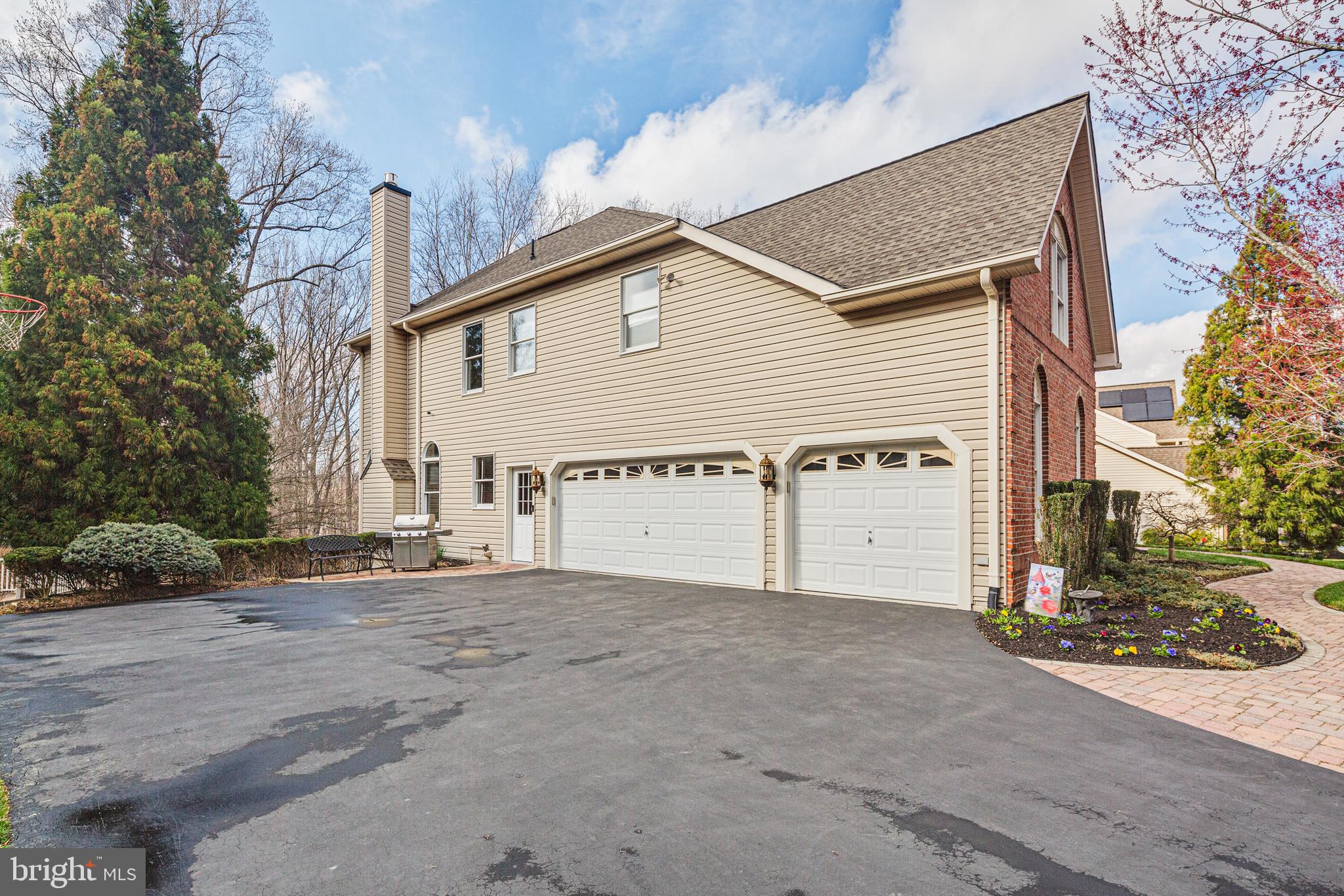 CLARKSVILLE HUNT - Residential