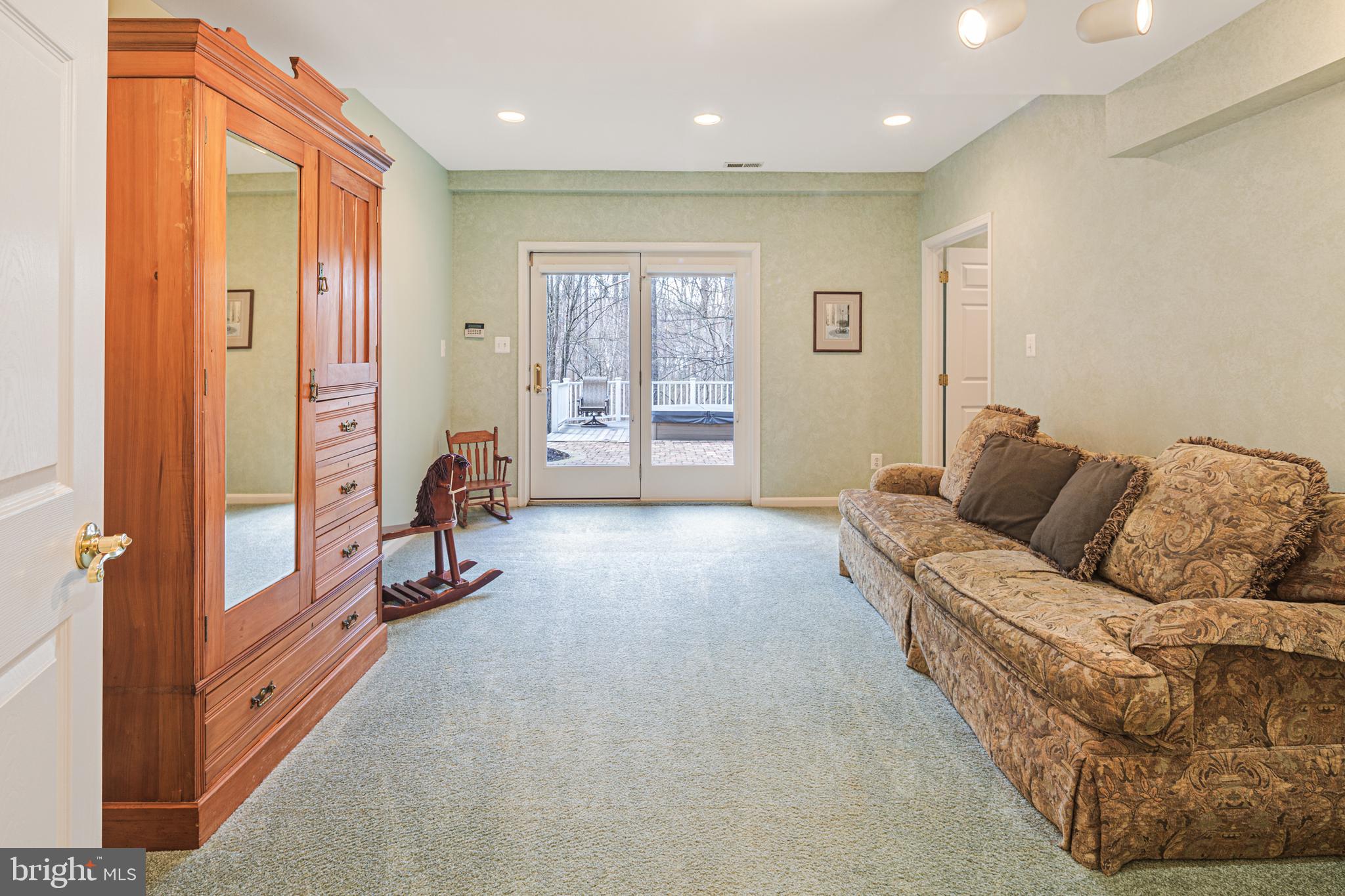 CLARKSVILLE HUNT - Residential