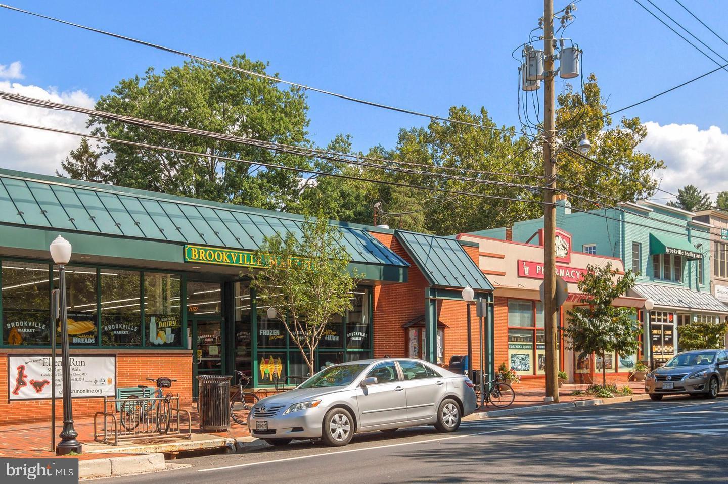 CHEVY CHASE VILLAGE - Residential