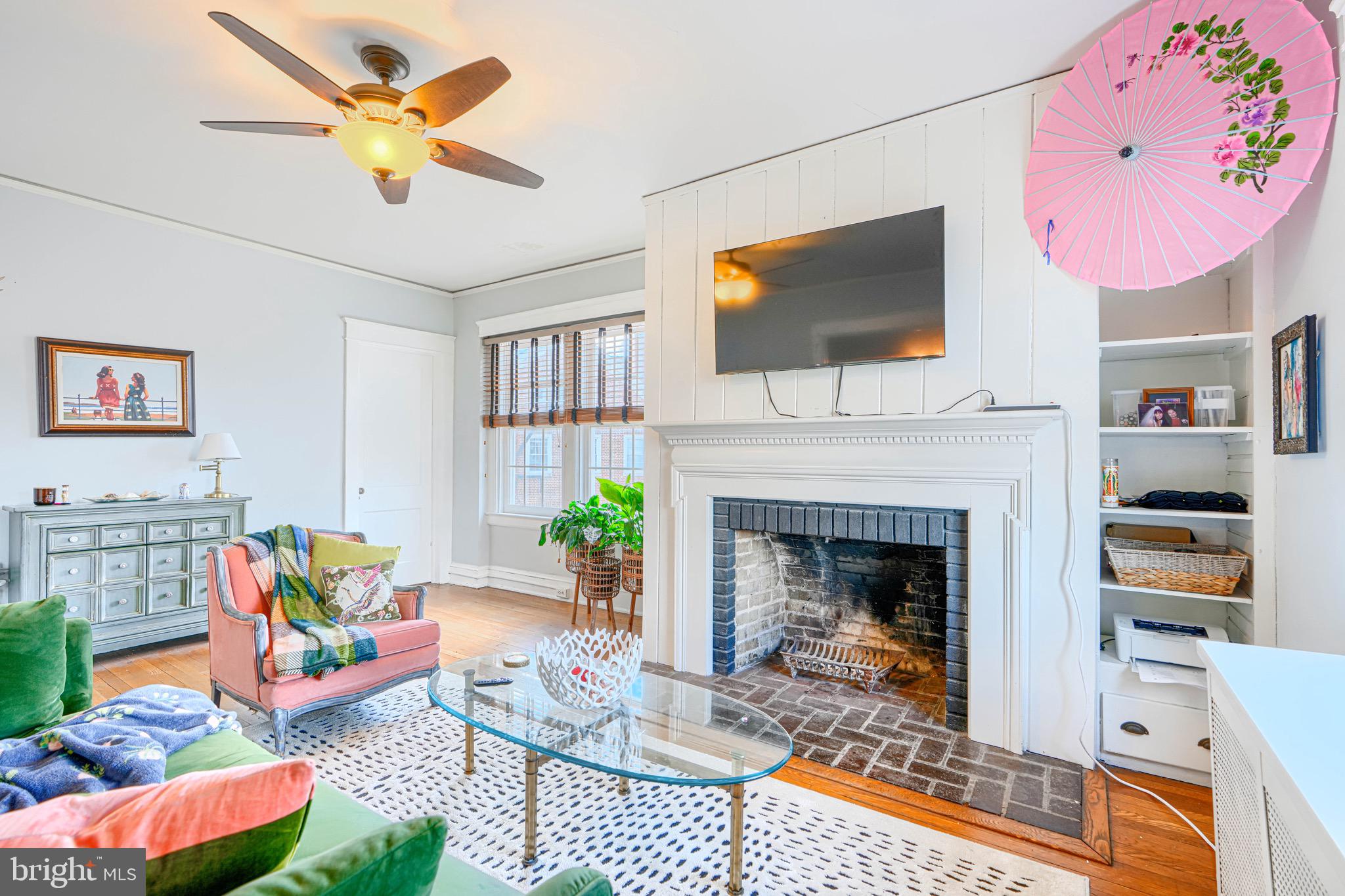 ROLAND PARK - Residential