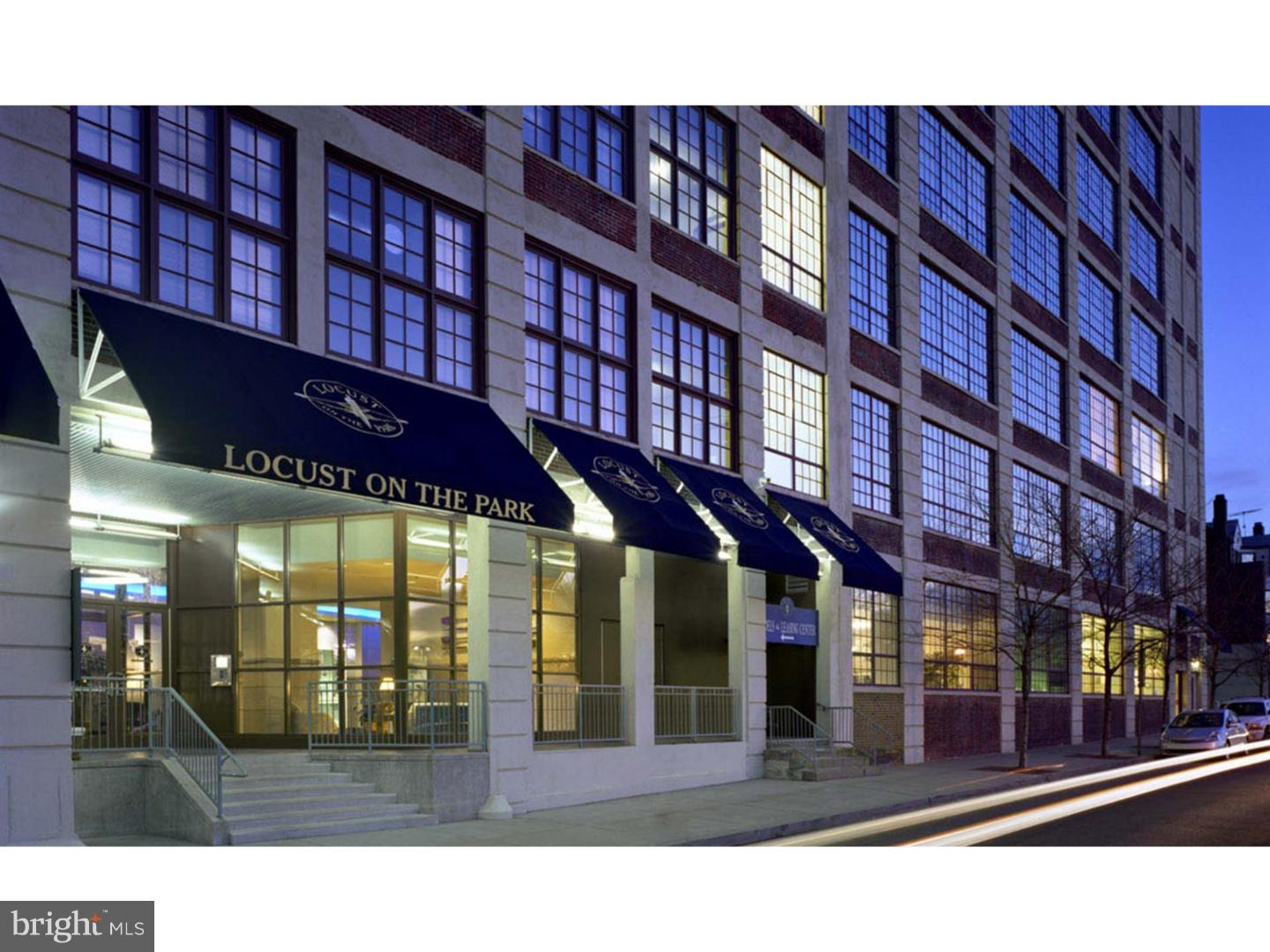 Located in the Fitler Square neighborhood, Locust on the Park offers the convenience of urban living with a welcoming neighborhood feel. The newly upgraded apartments feature modern kitchens with granite countertops and stainless-steel appliances. Hardwood floors throughout the living areas, high, industrial ceilings with oversized windows and spacious, loft-style floor plans. Each apartment contains a private washer and dryer and walk-in closets. Community also features a brand new 24-hour fitness center and new clubroom with demonstration kitchen. We are a pet friendly community with no weight limit on dogs.  Located adjacent to the Schuylkill River Park, provides close access to abundant green space and commuting is convenient with the nearby 30th Street Station. ** Photos are of model units **  Prices and availability subject to change on daily basis ** ** Parking may be available for additional fee **