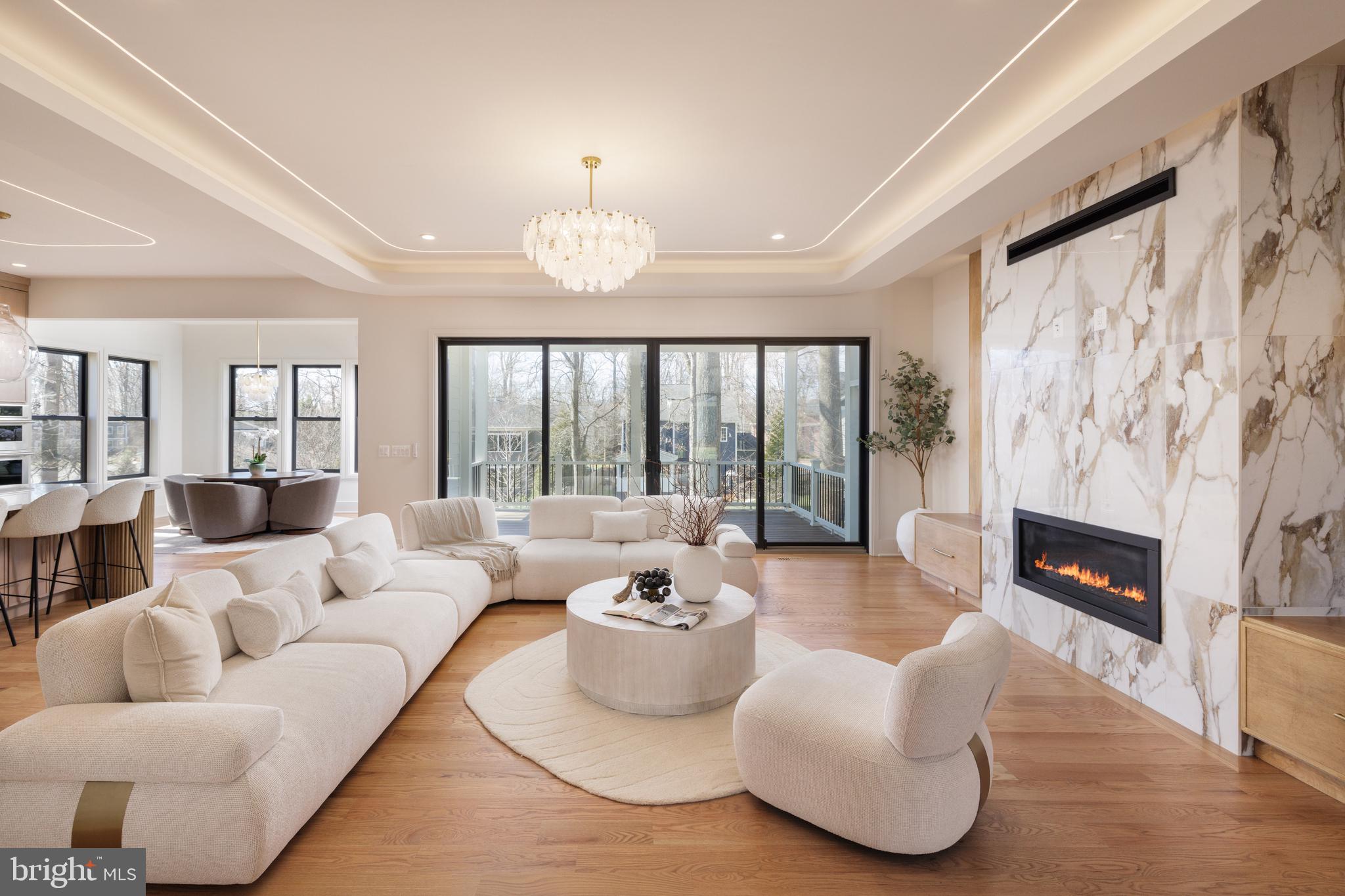 VIENNA WOODS - Residential