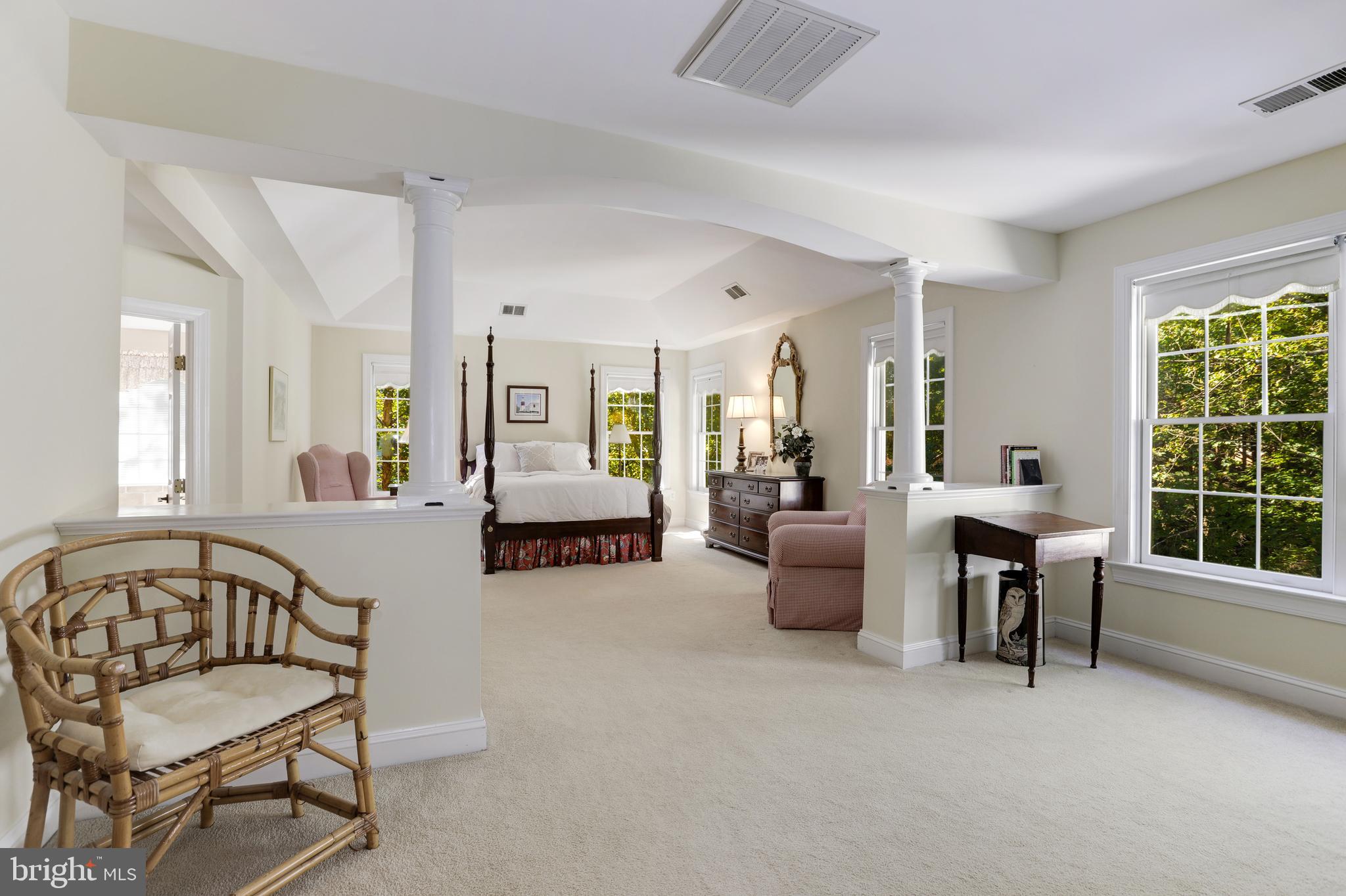 INGLESIDE - Residential