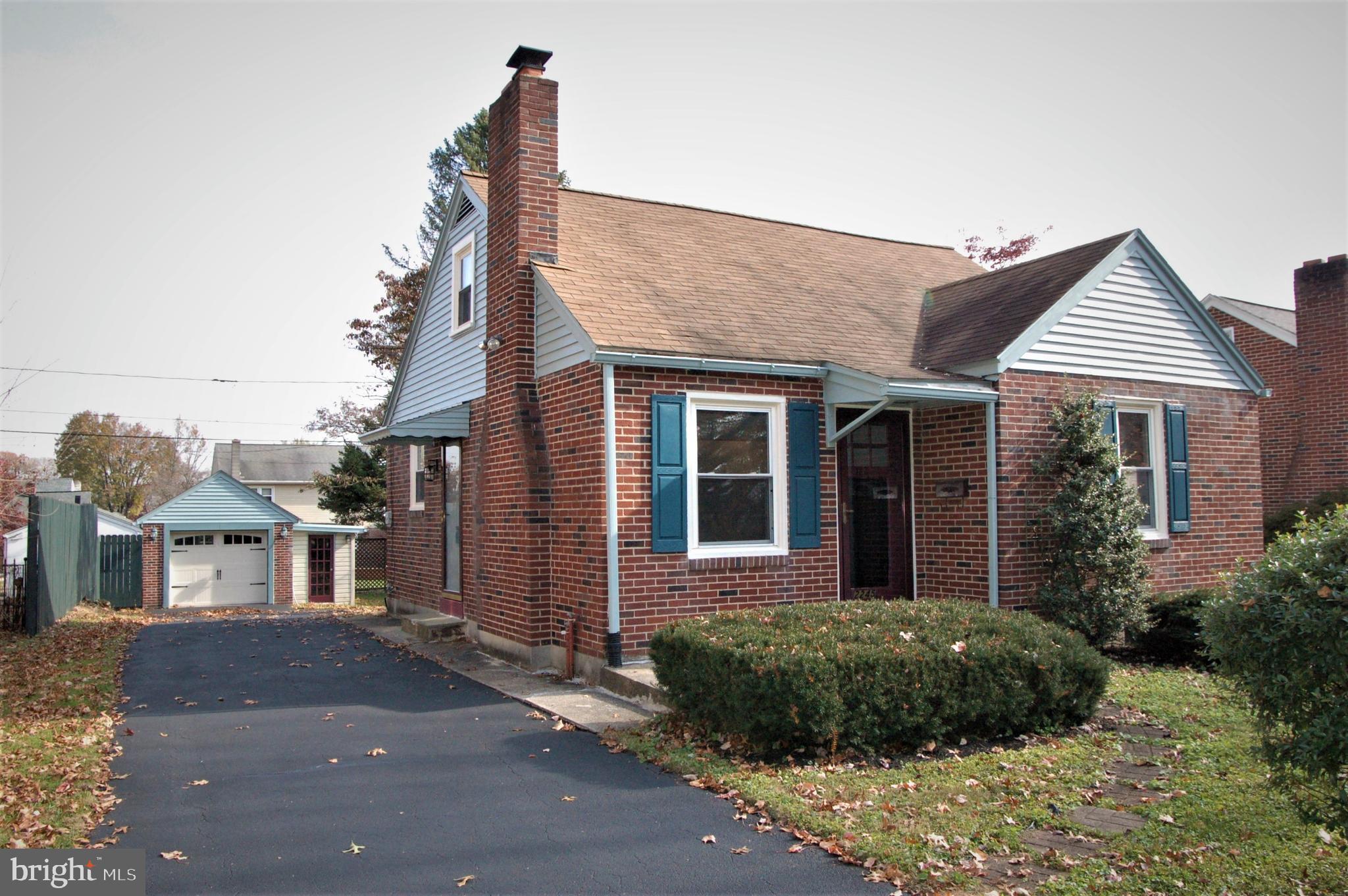 MANOR RIDGE - Residential
