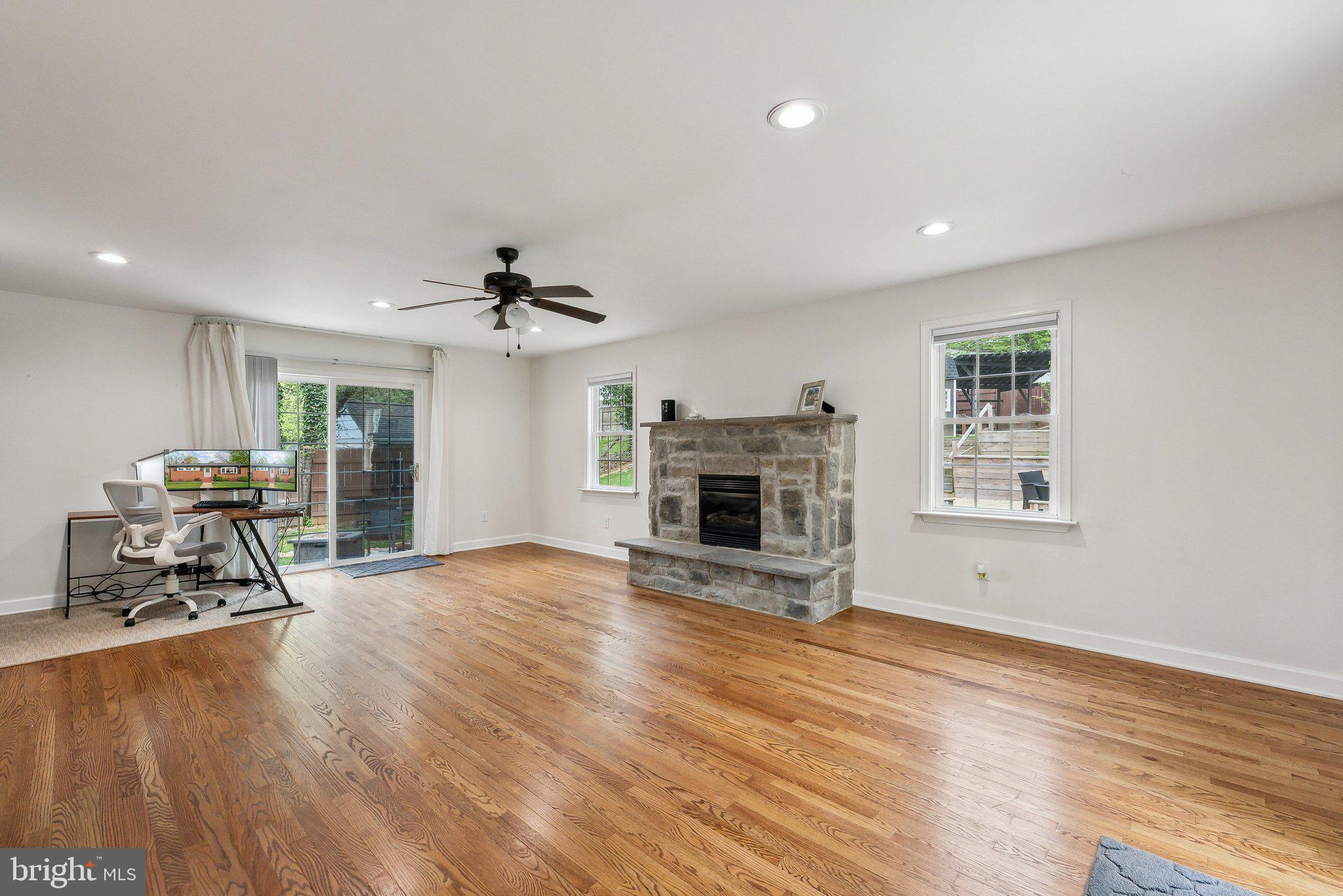 VIRGINIA HILLS - Residential