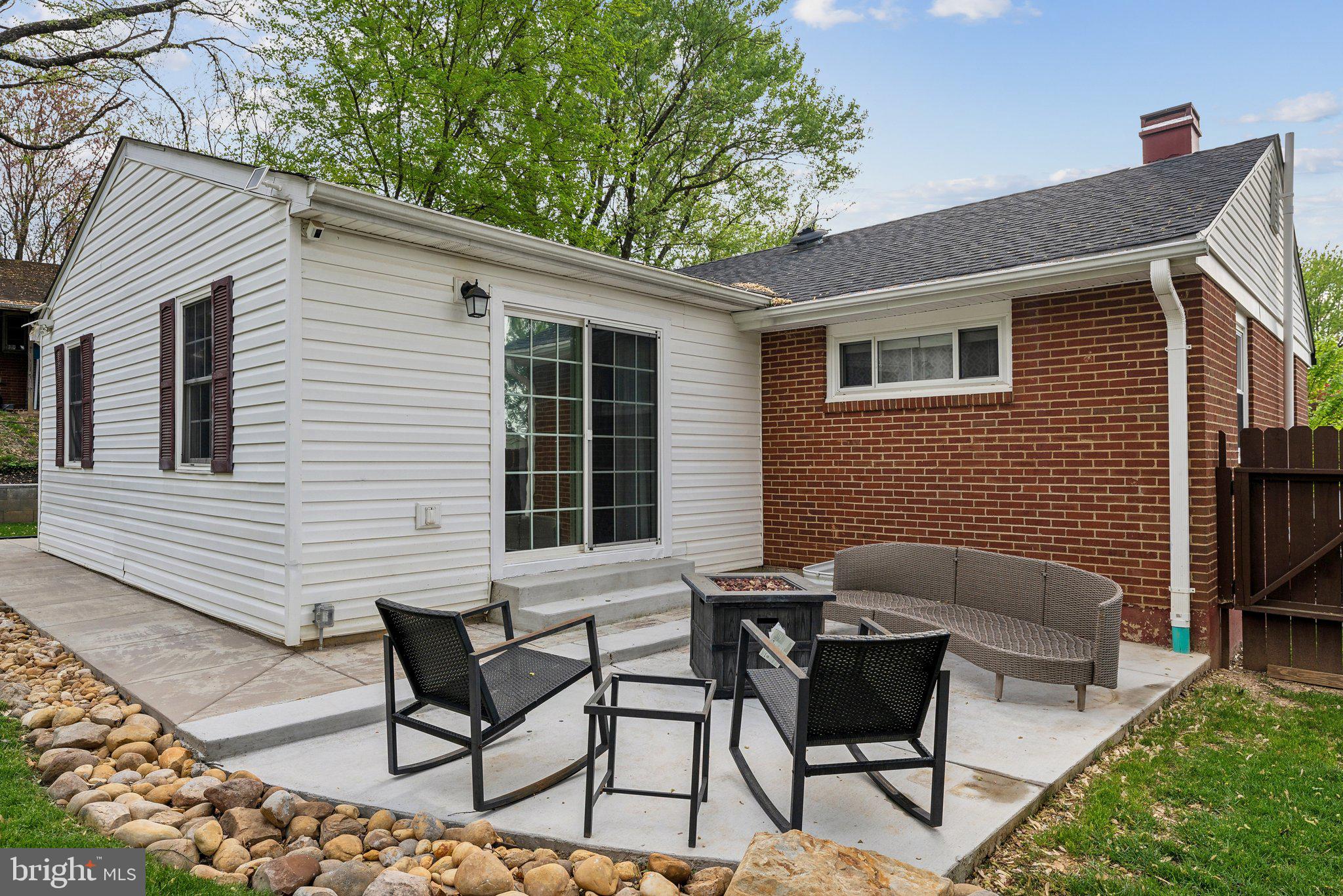 VIRGINIA HILLS - Residential