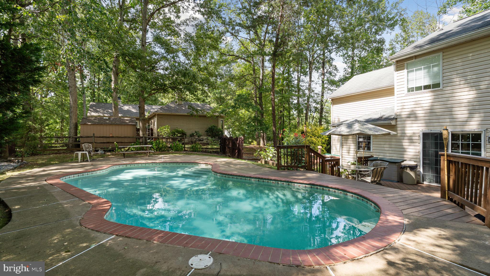 SMOKETREE - Residential