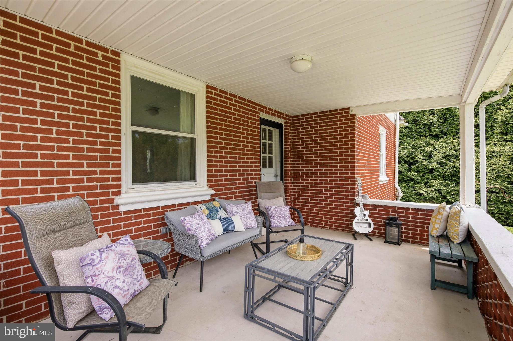 CURRAN TERRACE - Residential