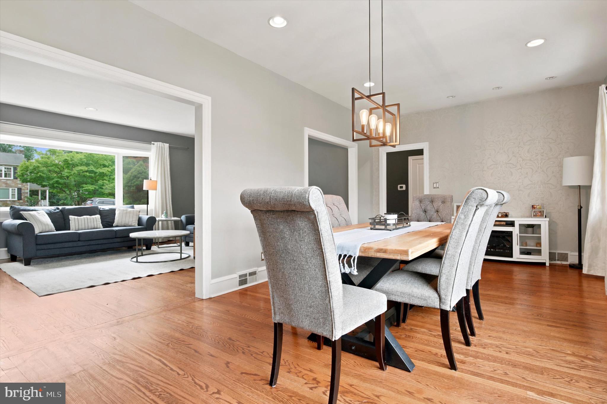 CURRAN TERRACE - Residential