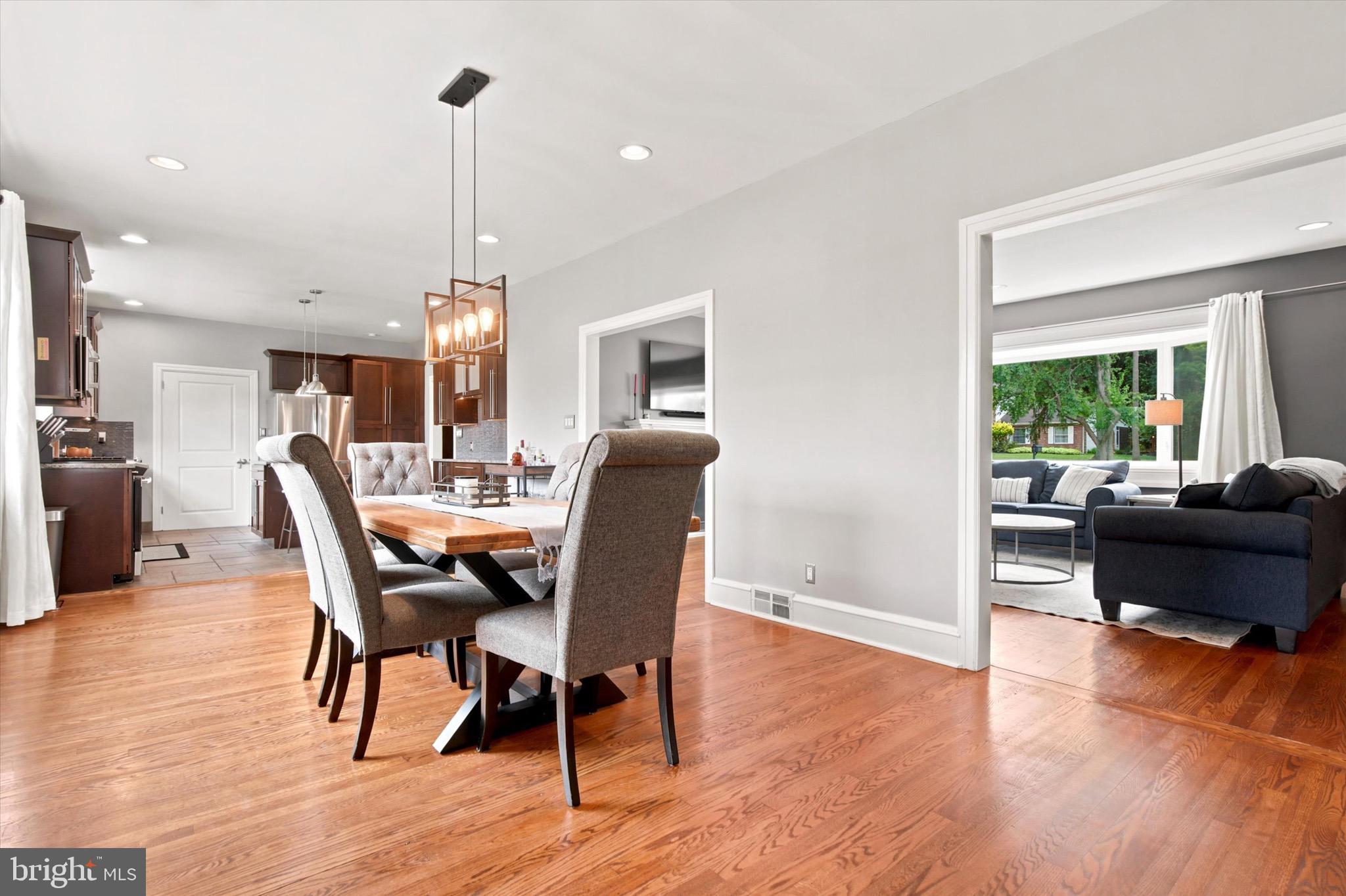 CURRAN TERRACE - Residential
