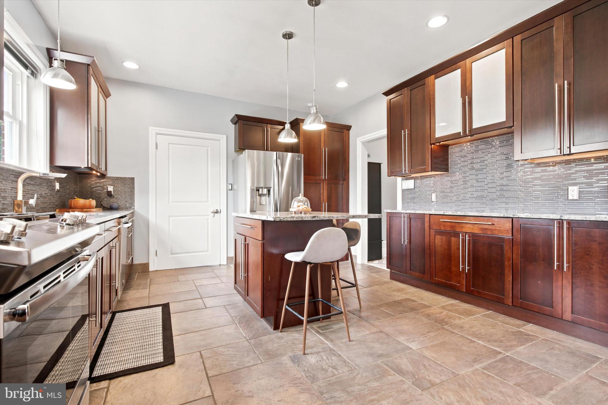 CURRAN TERRACE - Residential