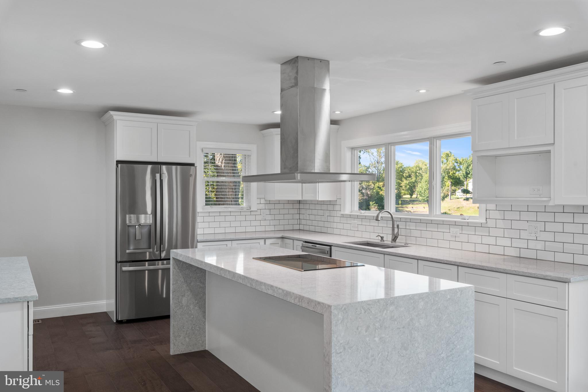 BELVEDERE BEACH/HARMONY - Residential